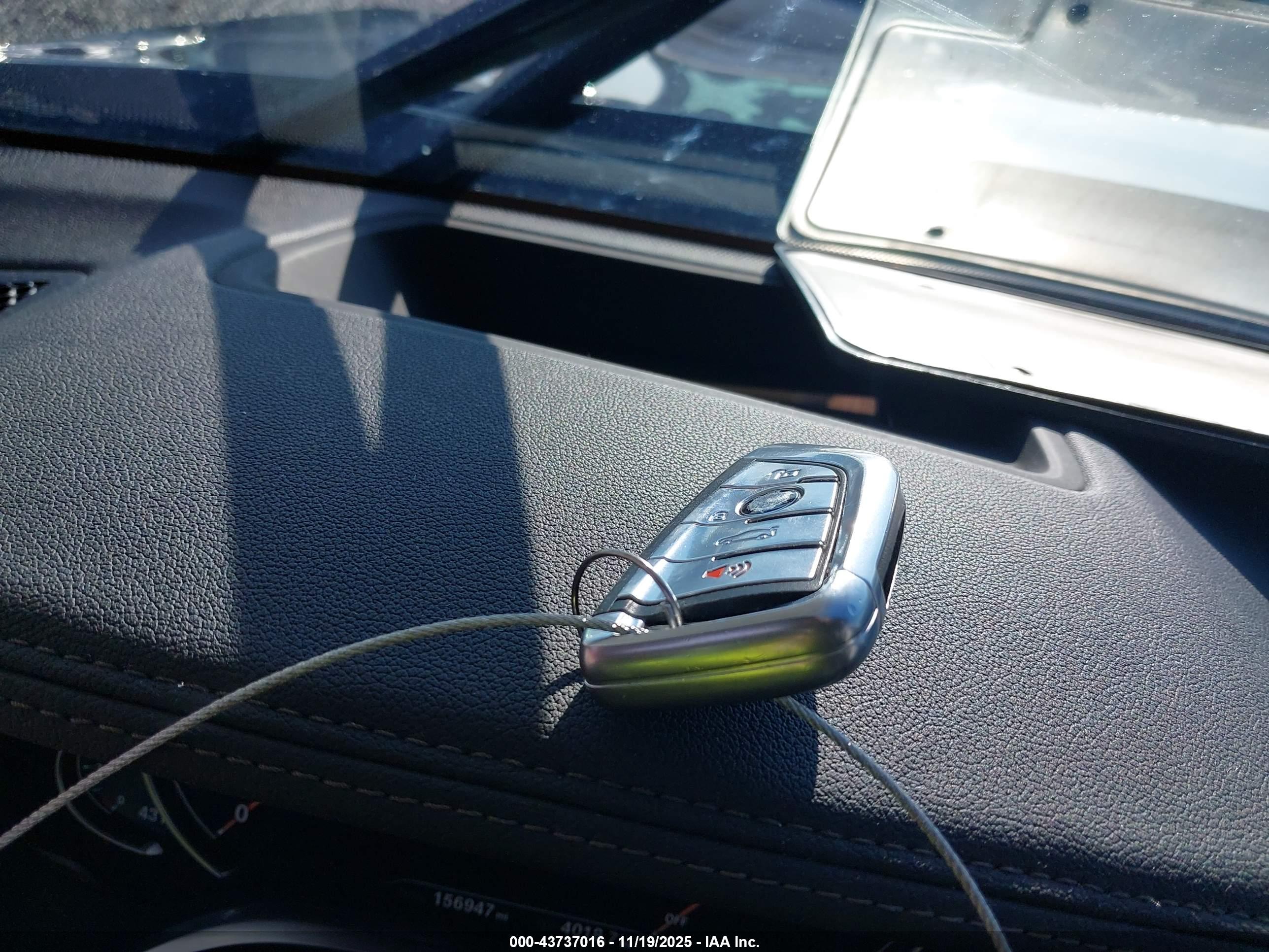 BMW 750I image 11