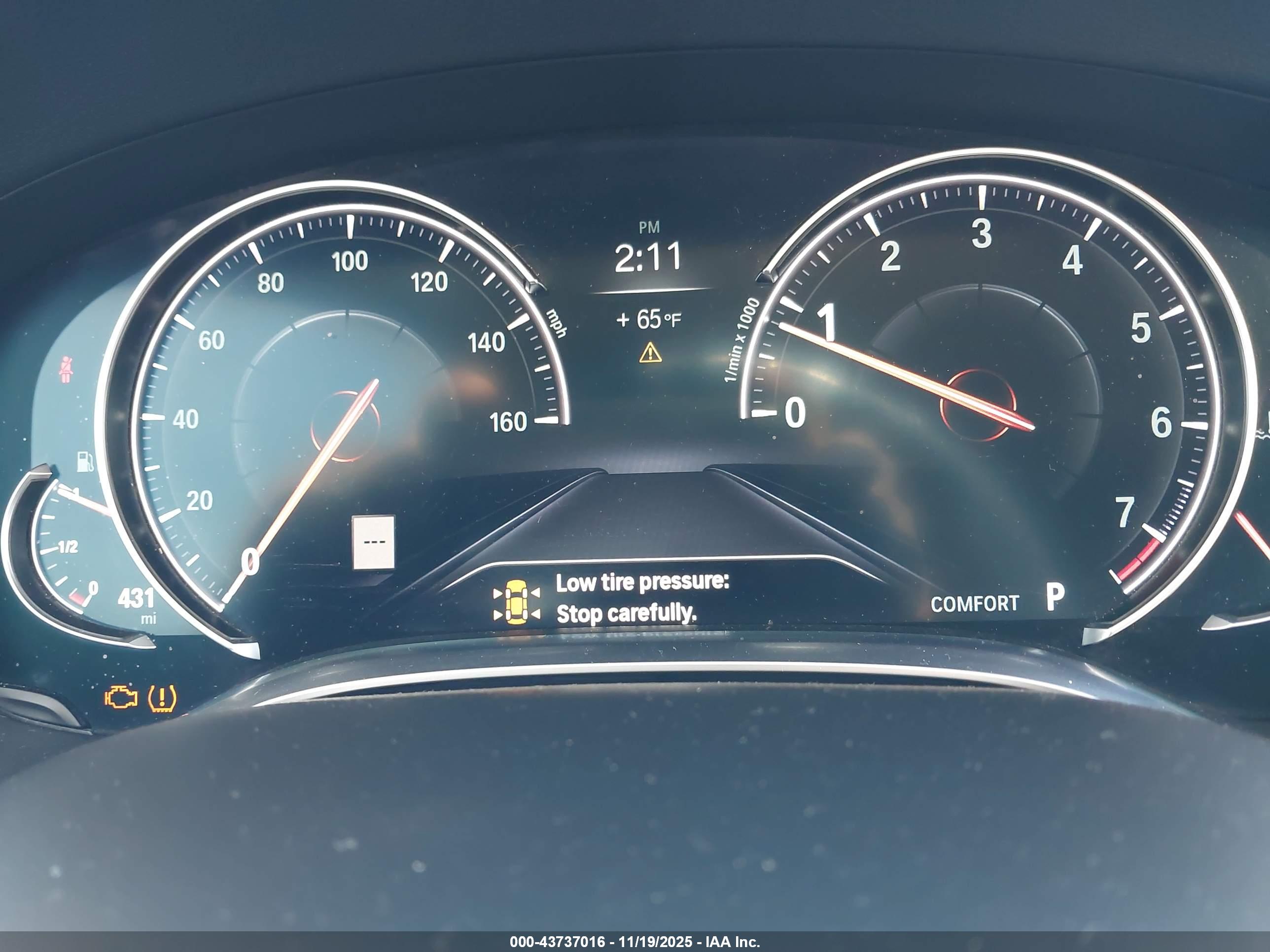 BMW 750I image 7
