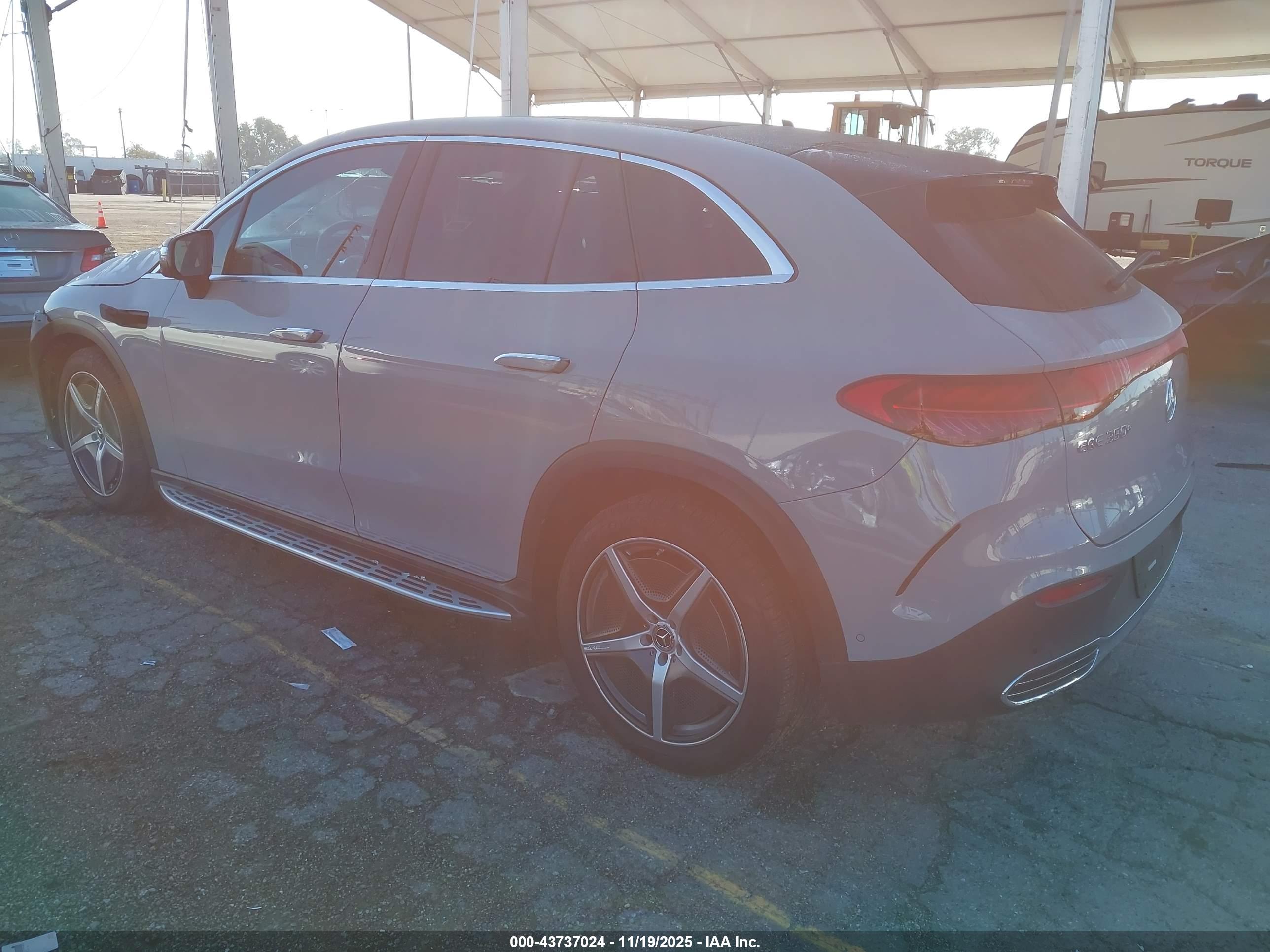 MERCEDES-BENZ EQE image 3