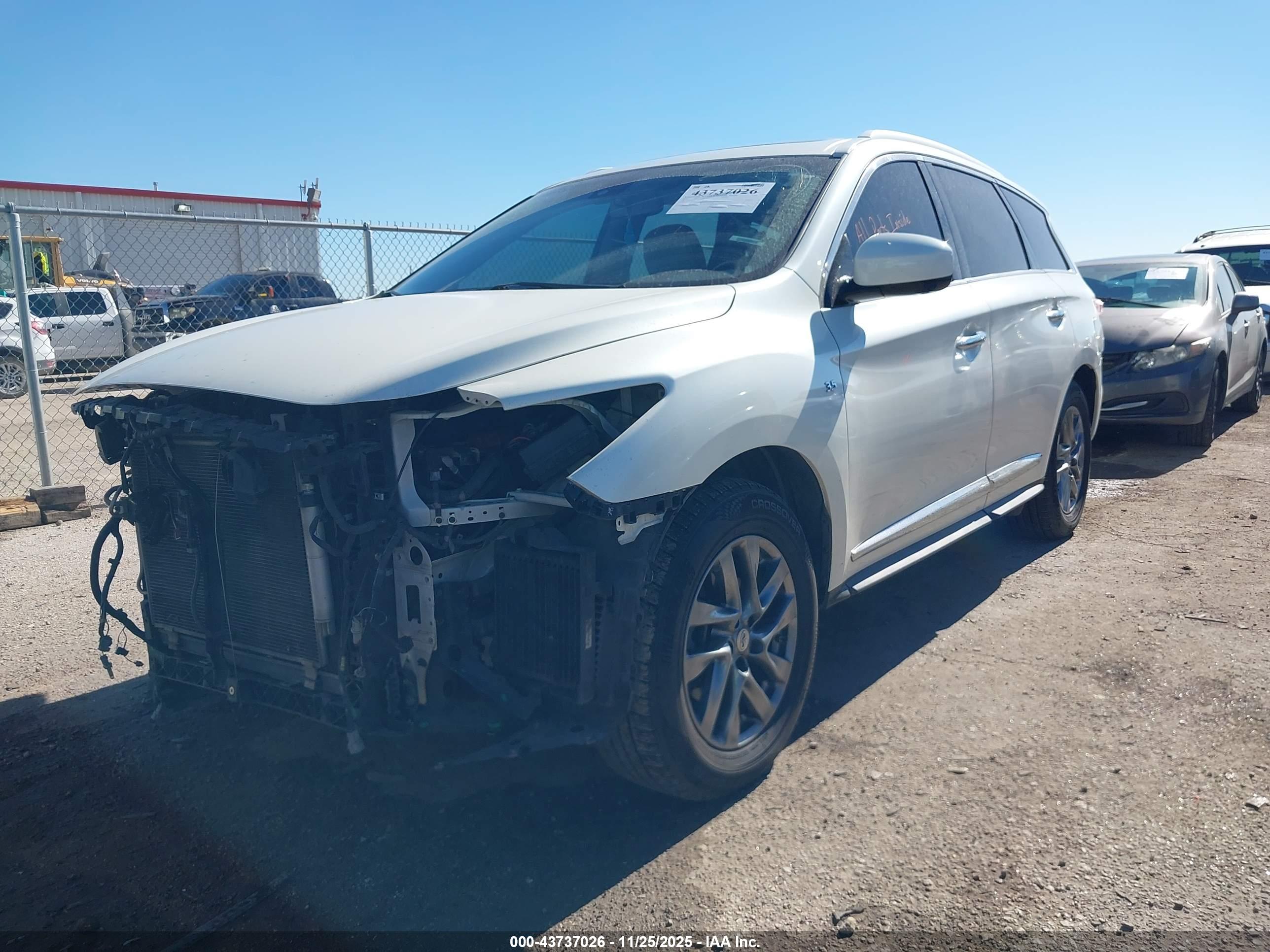 INFINITI QX60 image 2