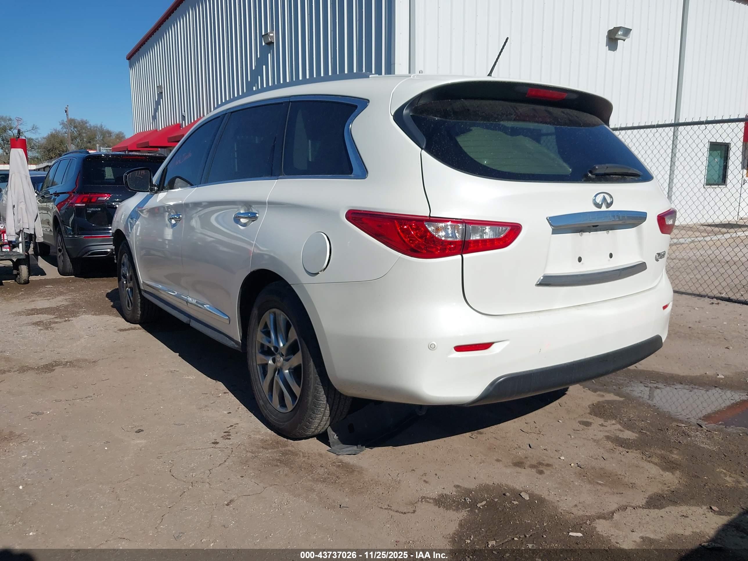 INFINITI QX60 image 3