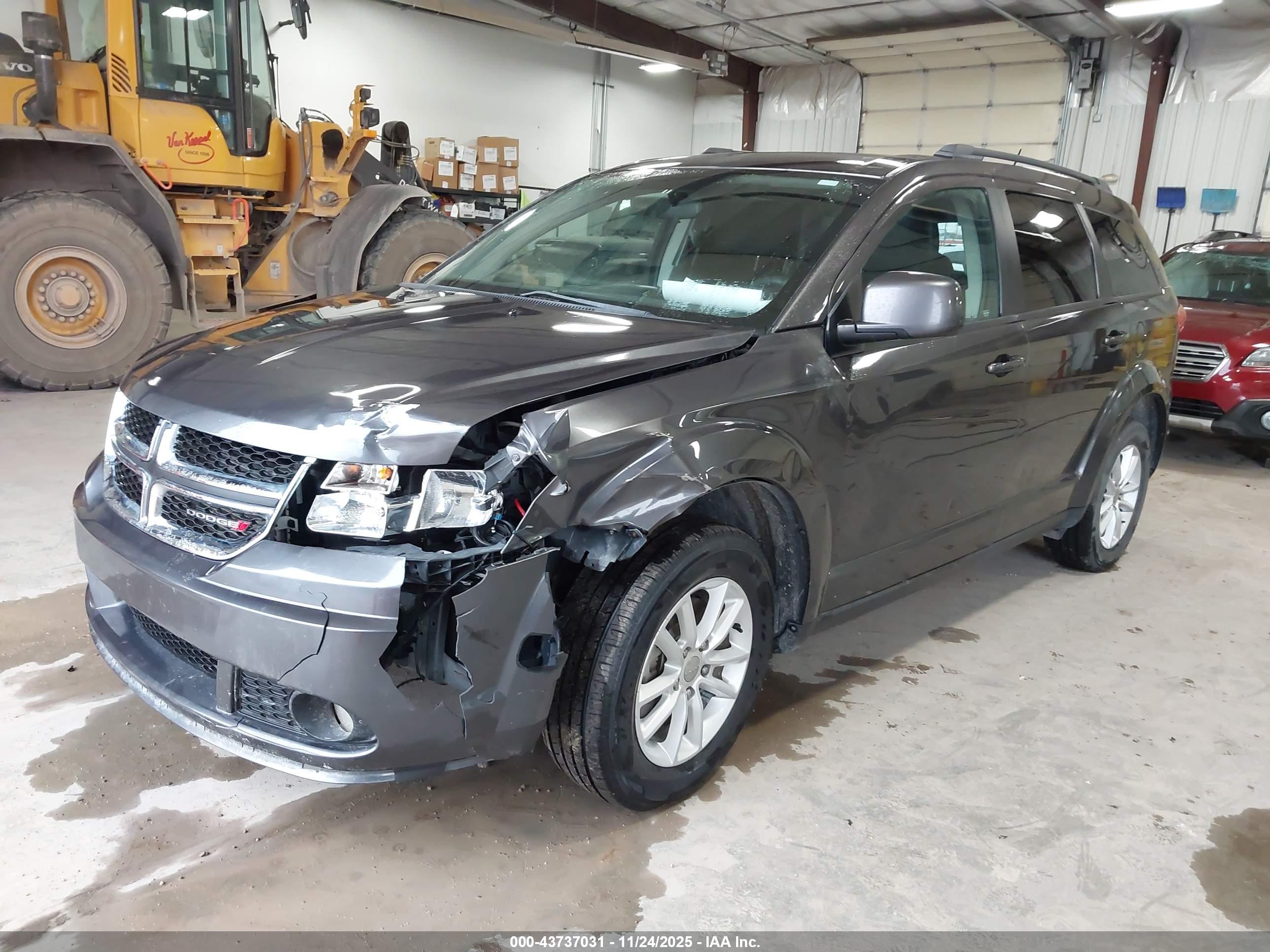 DODGE JOURNEY image 2
