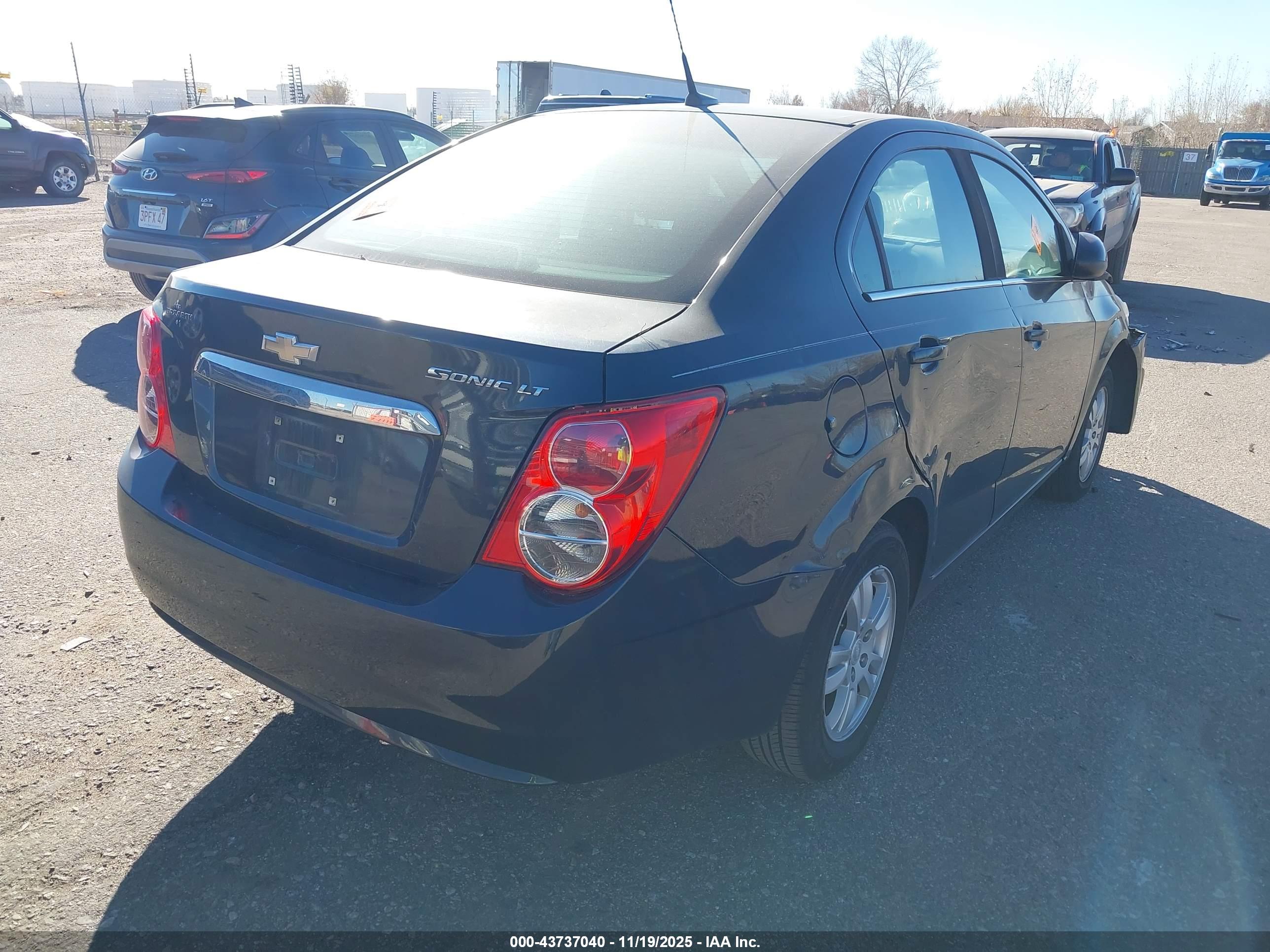 CHEVROLET SONIC image 4