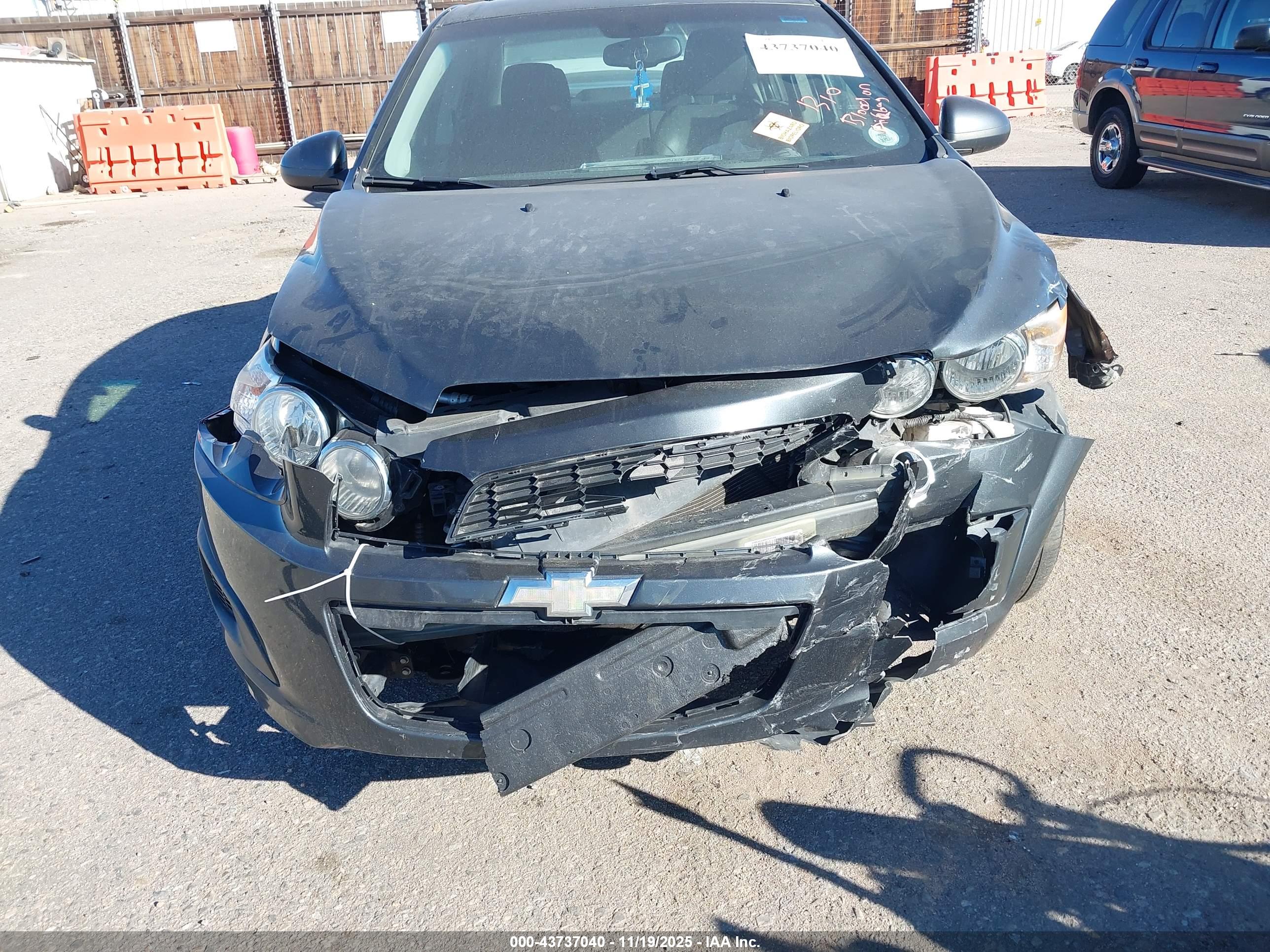 CHEVROLET SONIC image 6