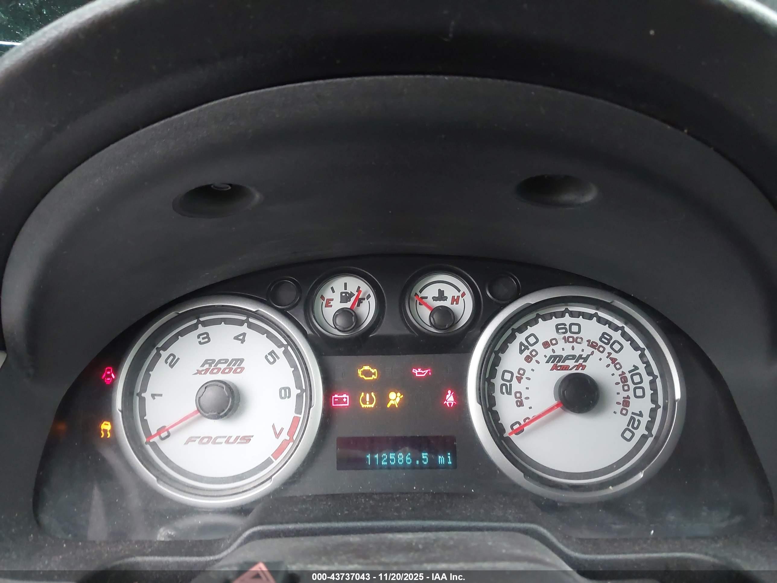 FORD FOCUS image 7