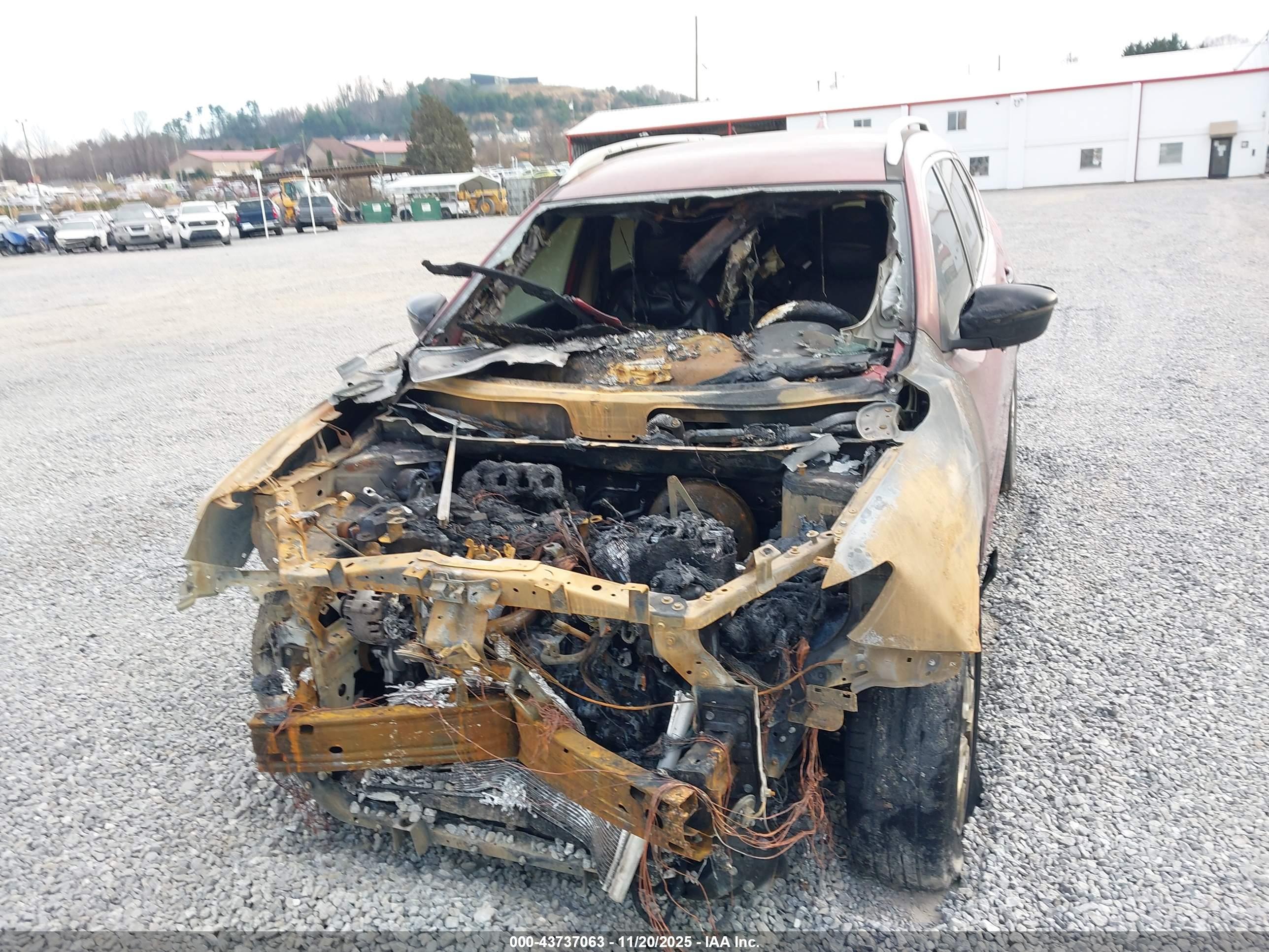 NISSAN ROGUE image 6