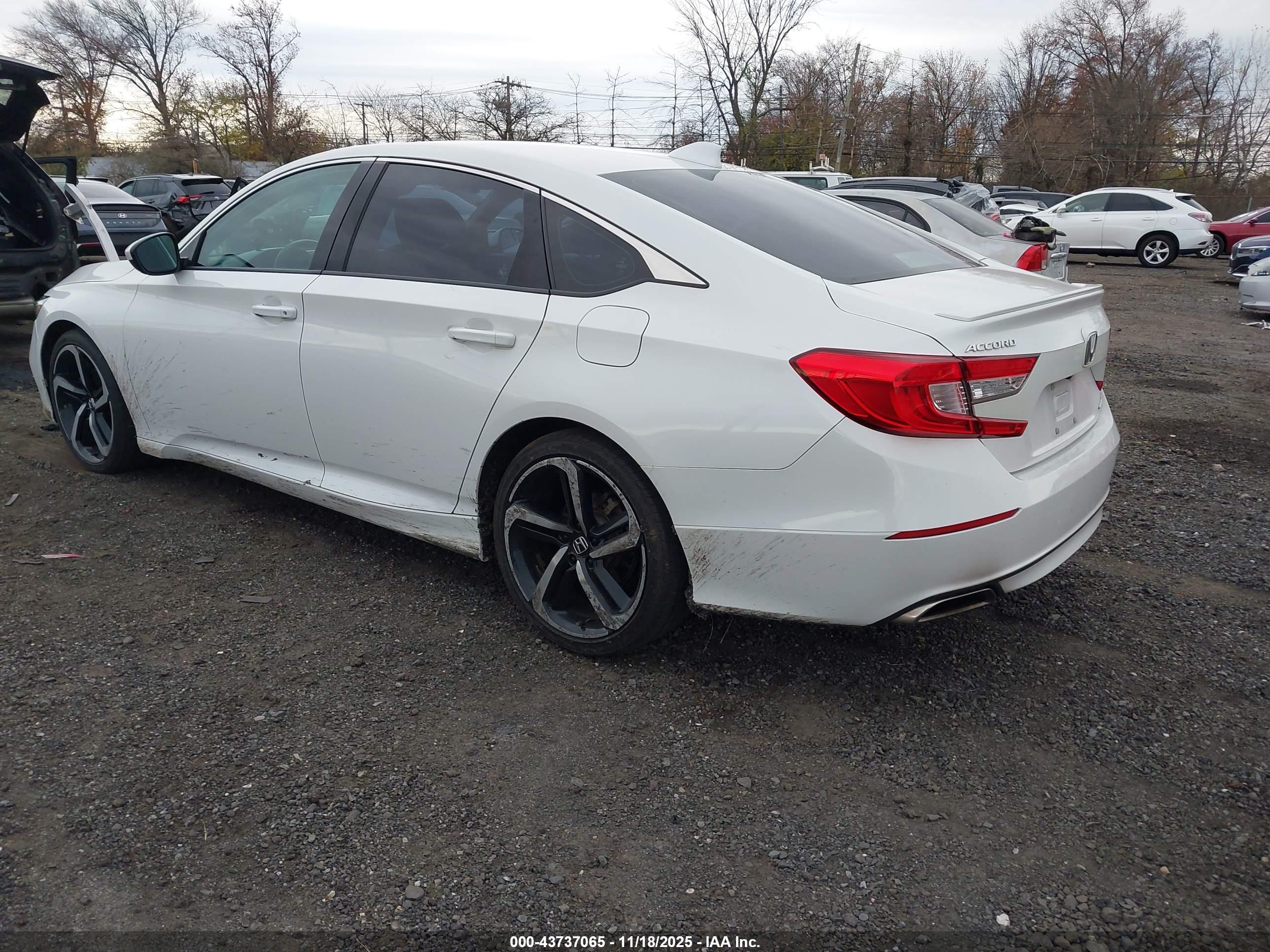 HONDA ACCORD image 3