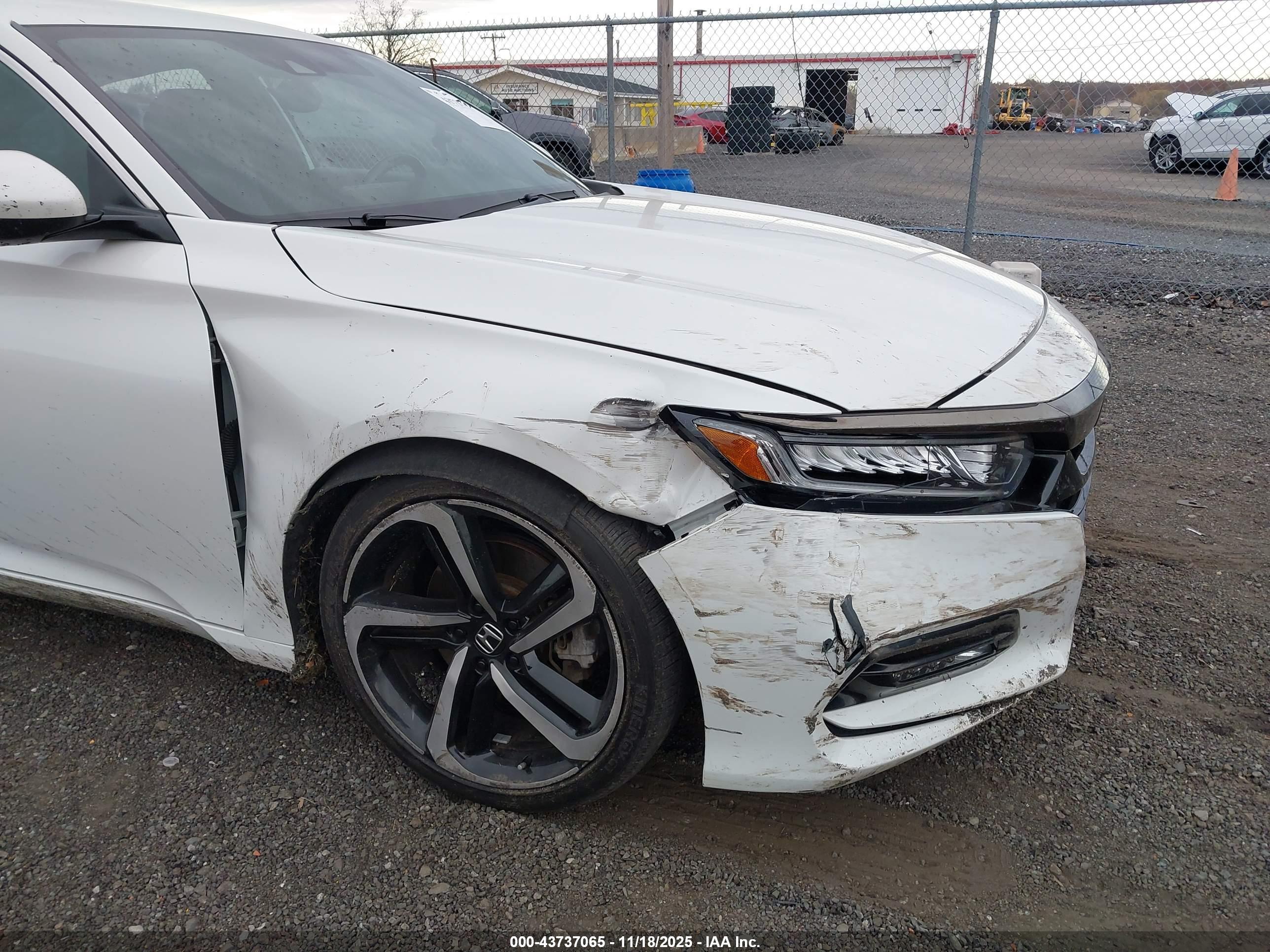 HONDA ACCORD image 6