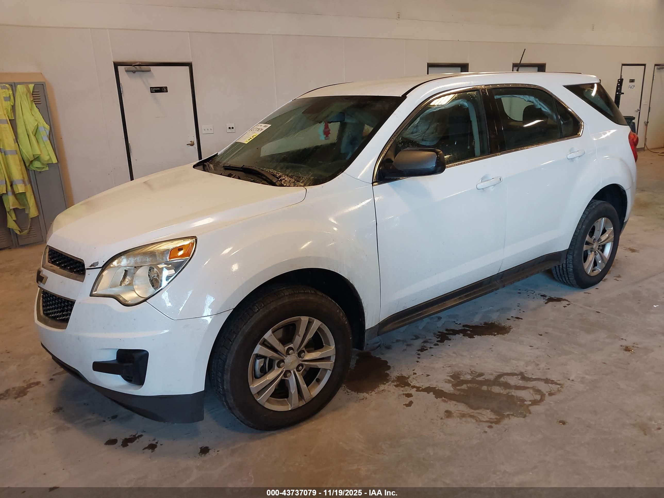 CHEVROLET EQUINOX image 2