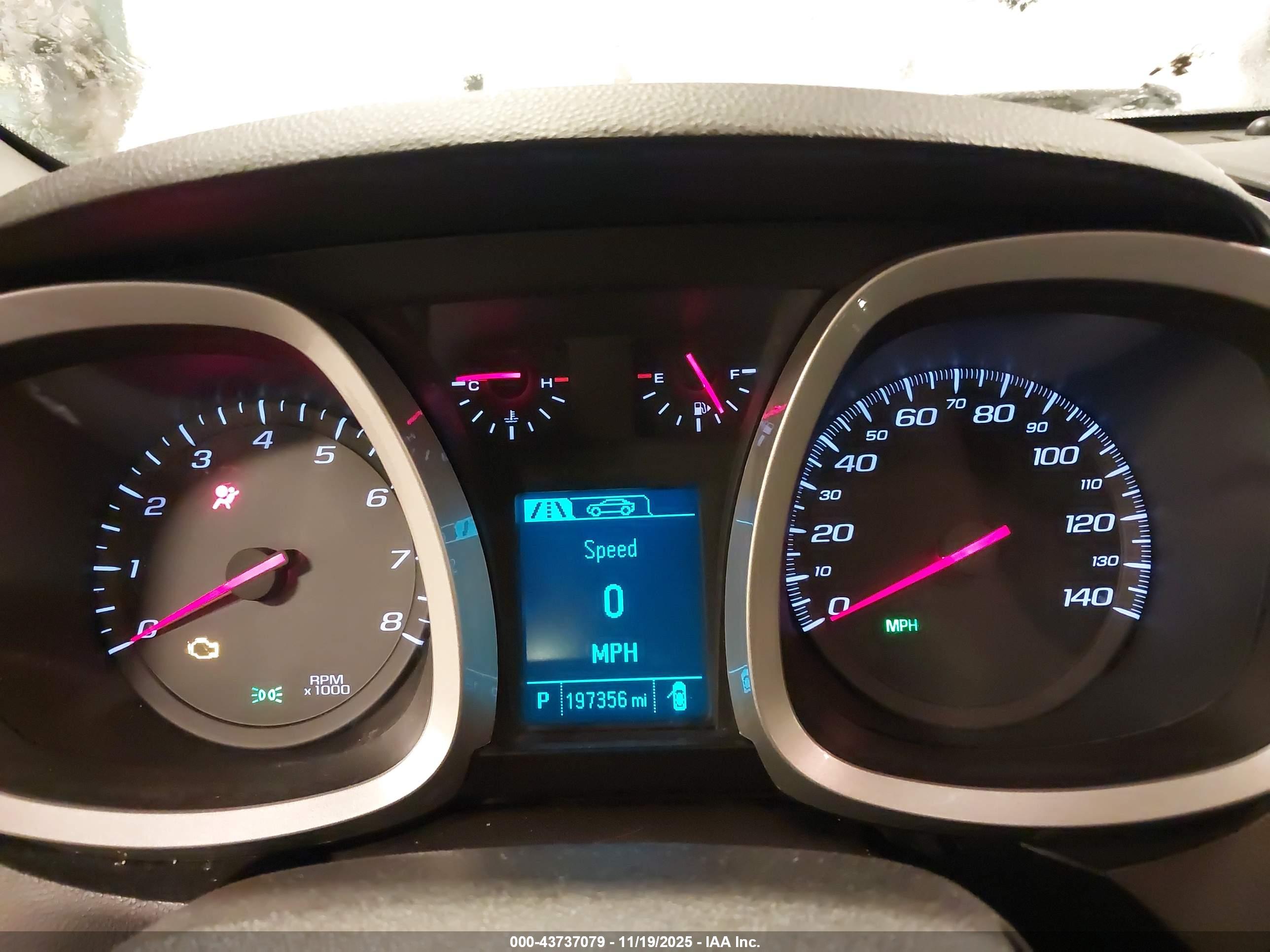 CHEVROLET EQUINOX image 7