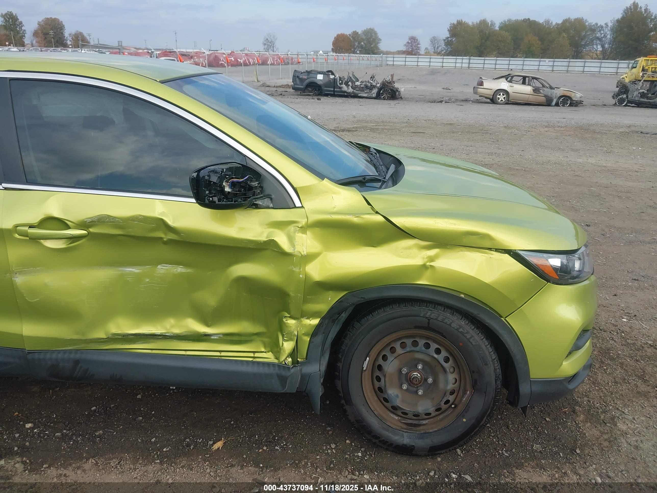 NISSAN ROGUE image 6