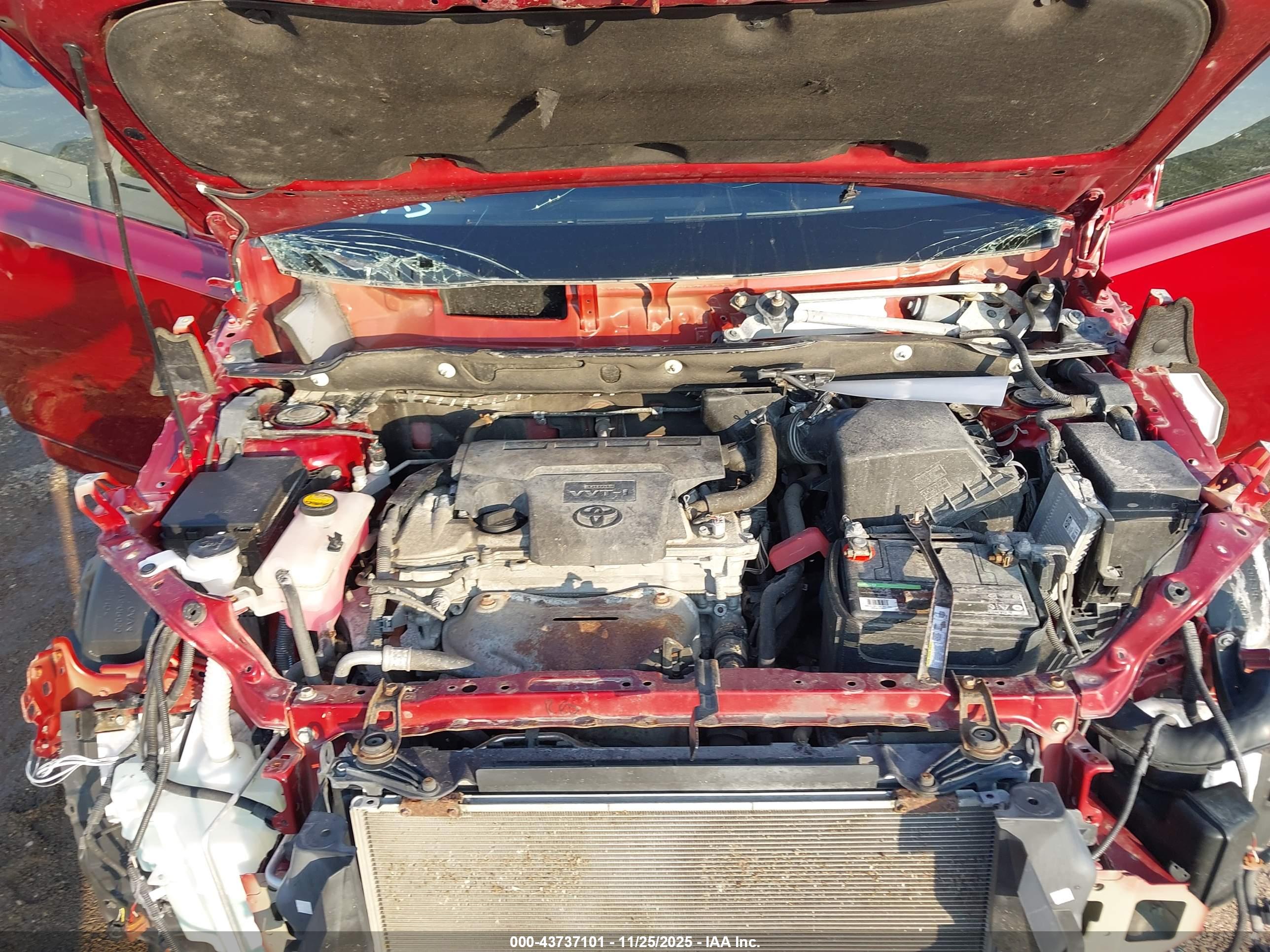 TOYOTA RAV4 image 10