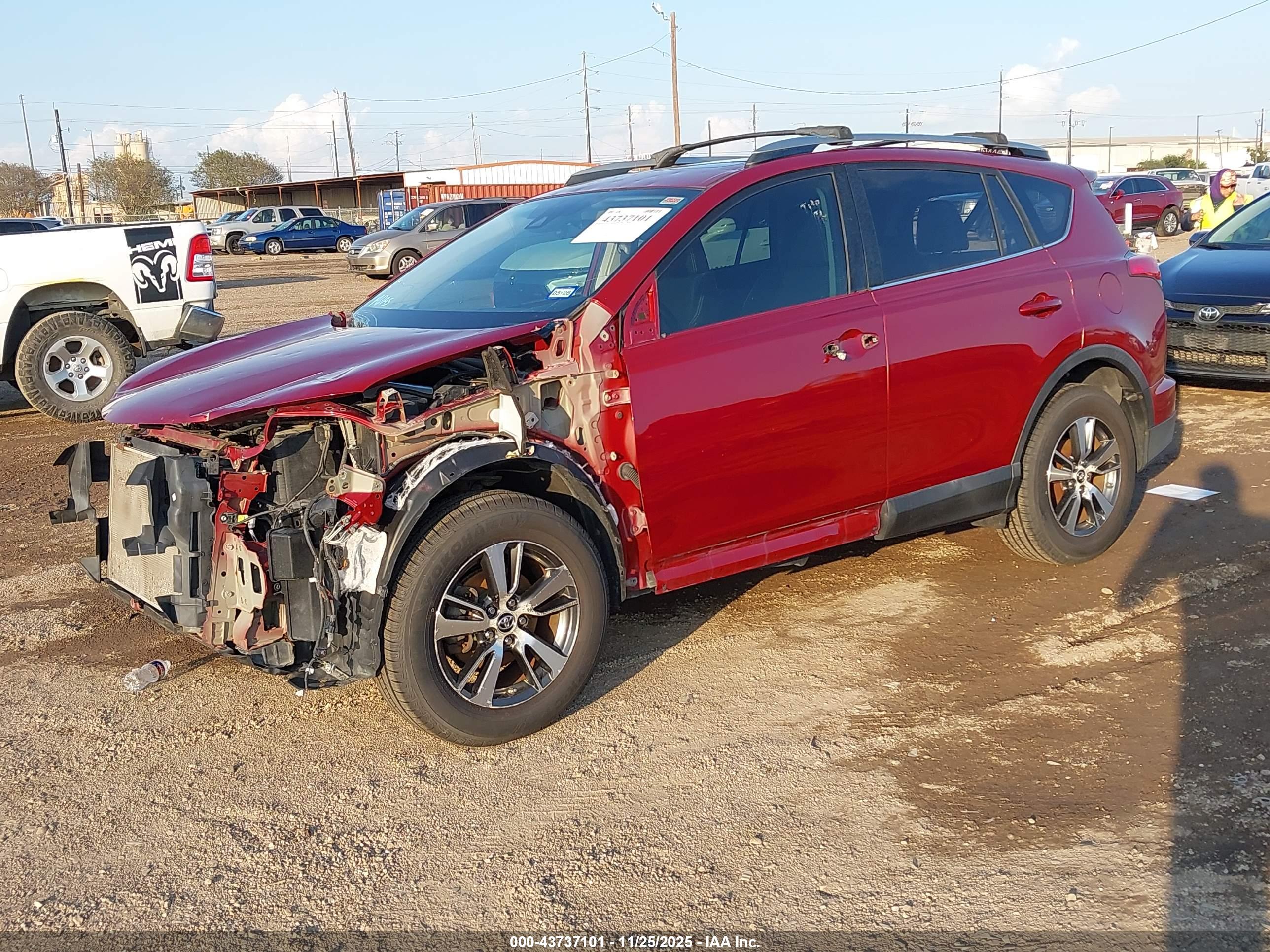 TOYOTA RAV4 image 2