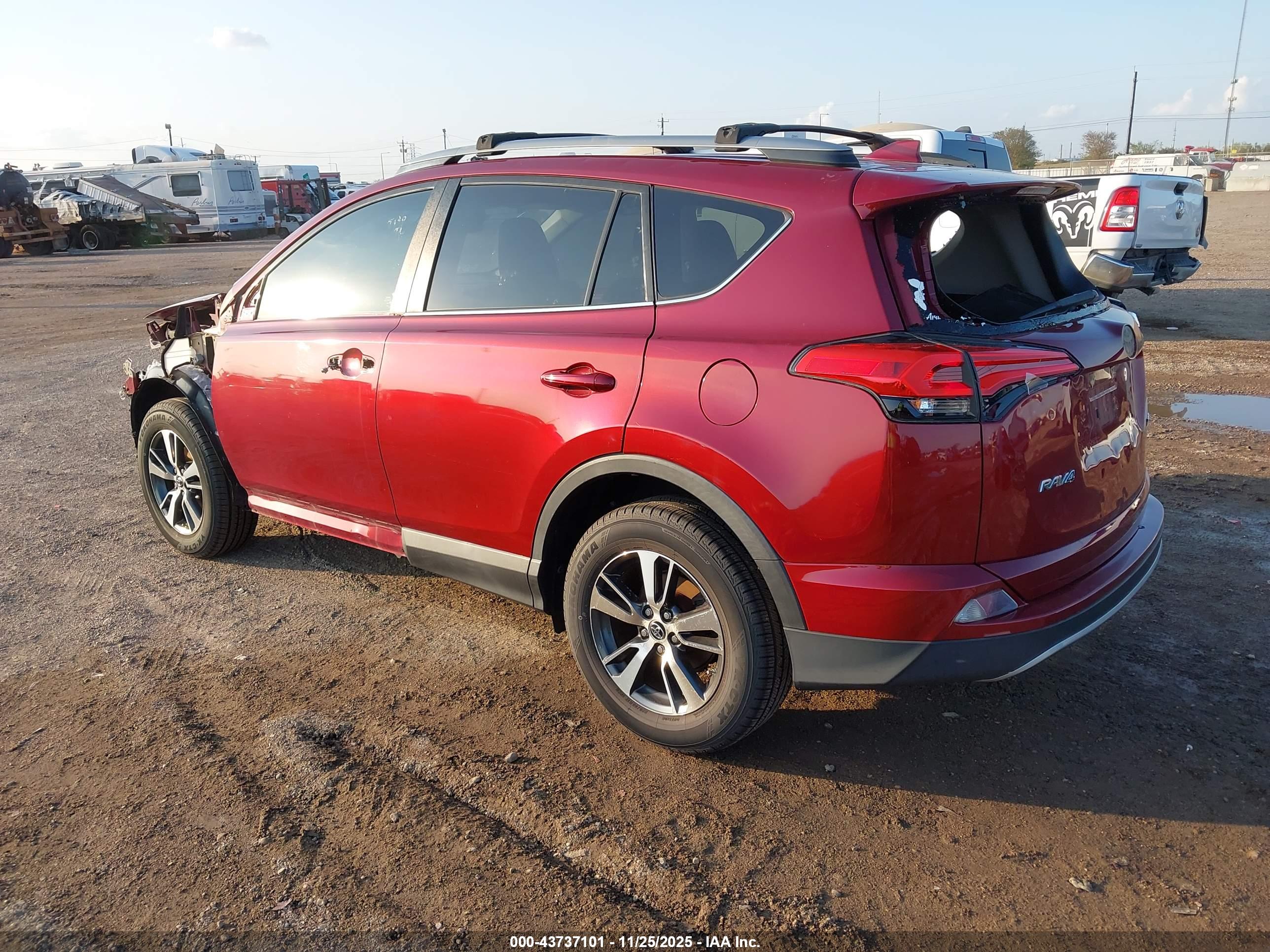 TOYOTA RAV4 image 3
