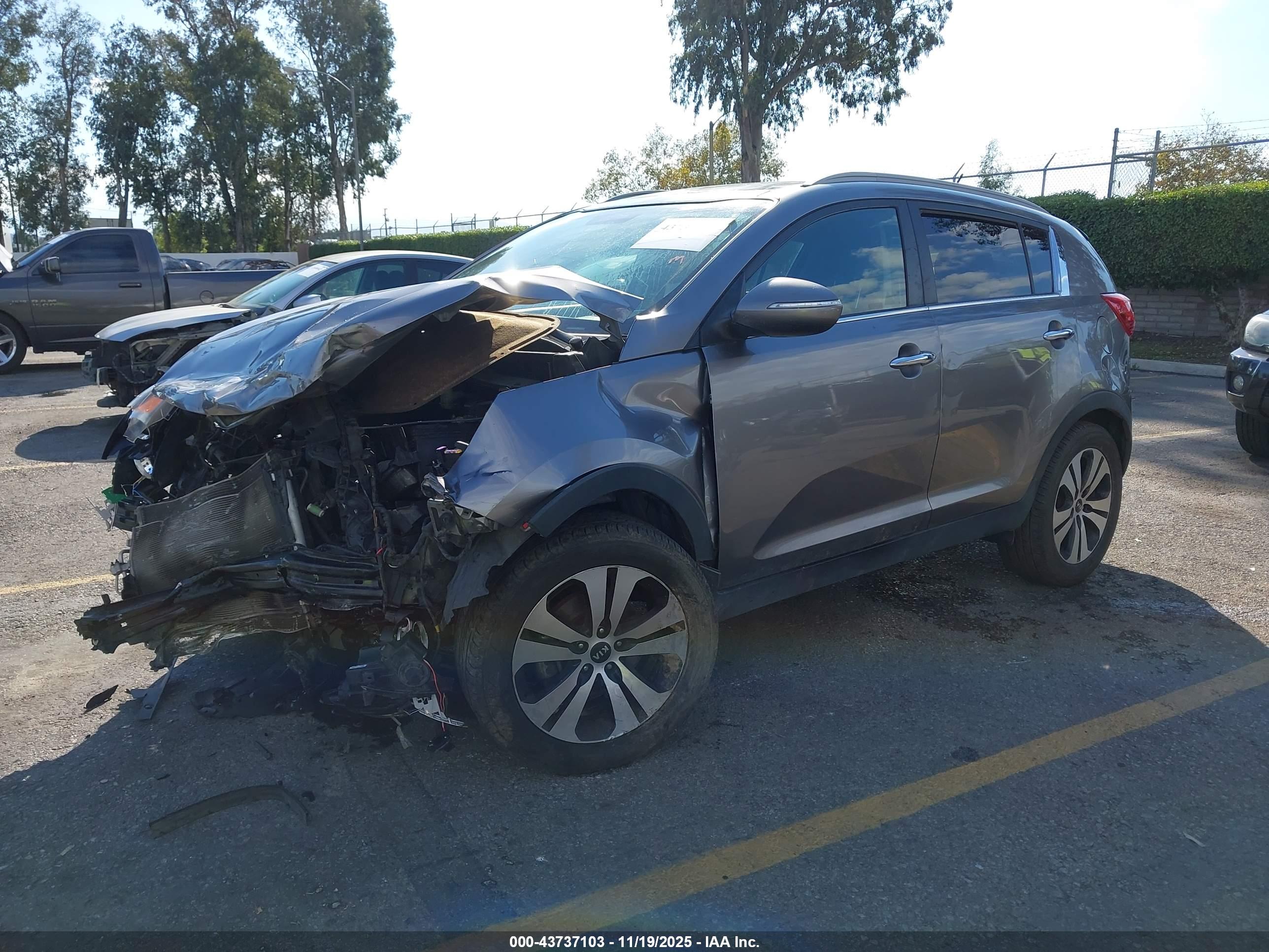 KIA SPORTAGE image 2