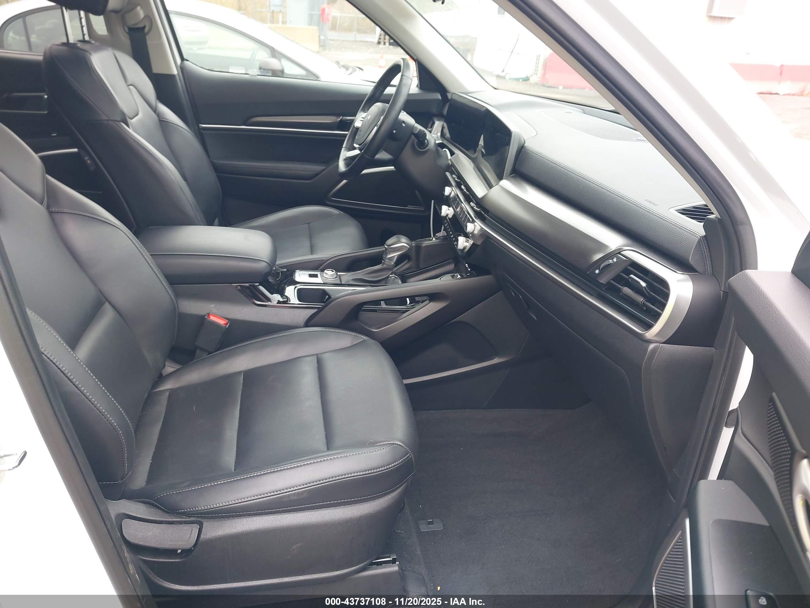KIA TELLURIDE image 5