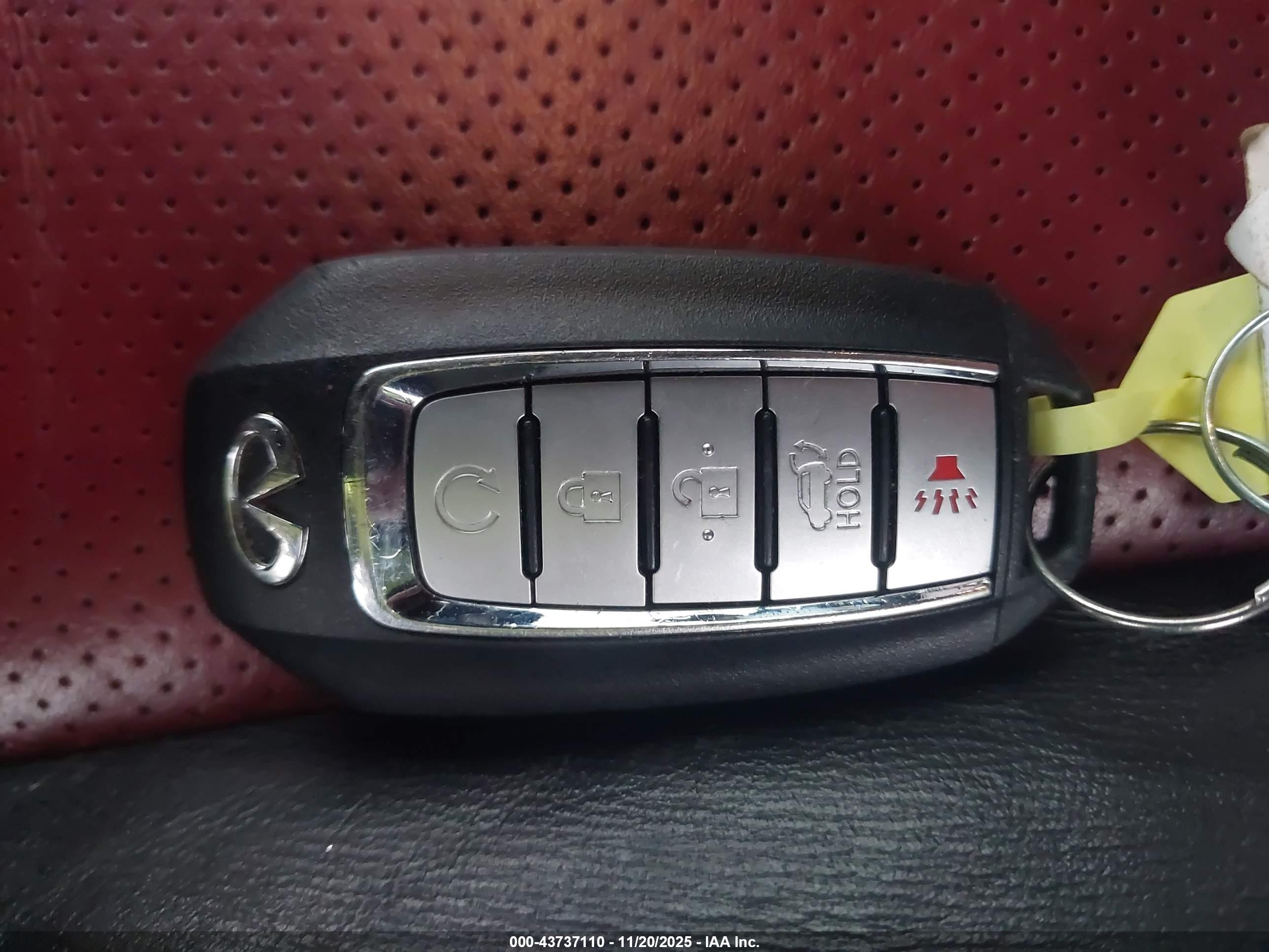 INFINITI QX55 image 11