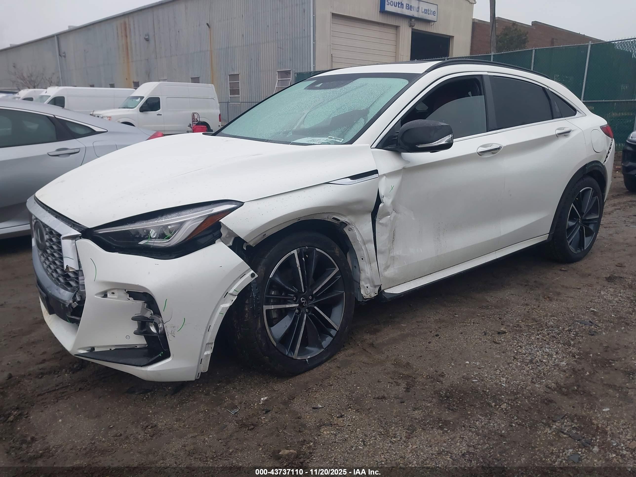 INFINITI QX55 image 2