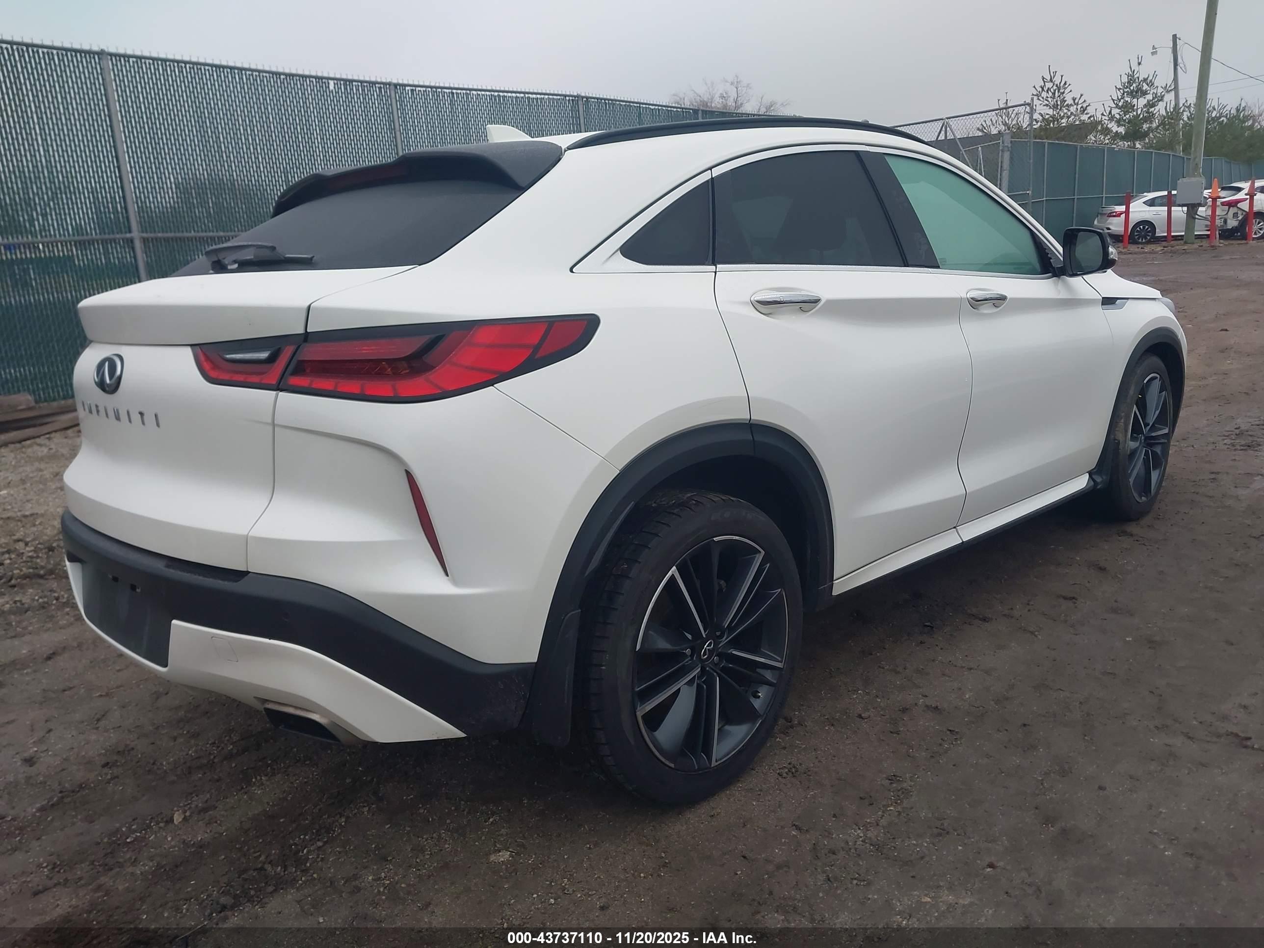 INFINITI QX55 image 4