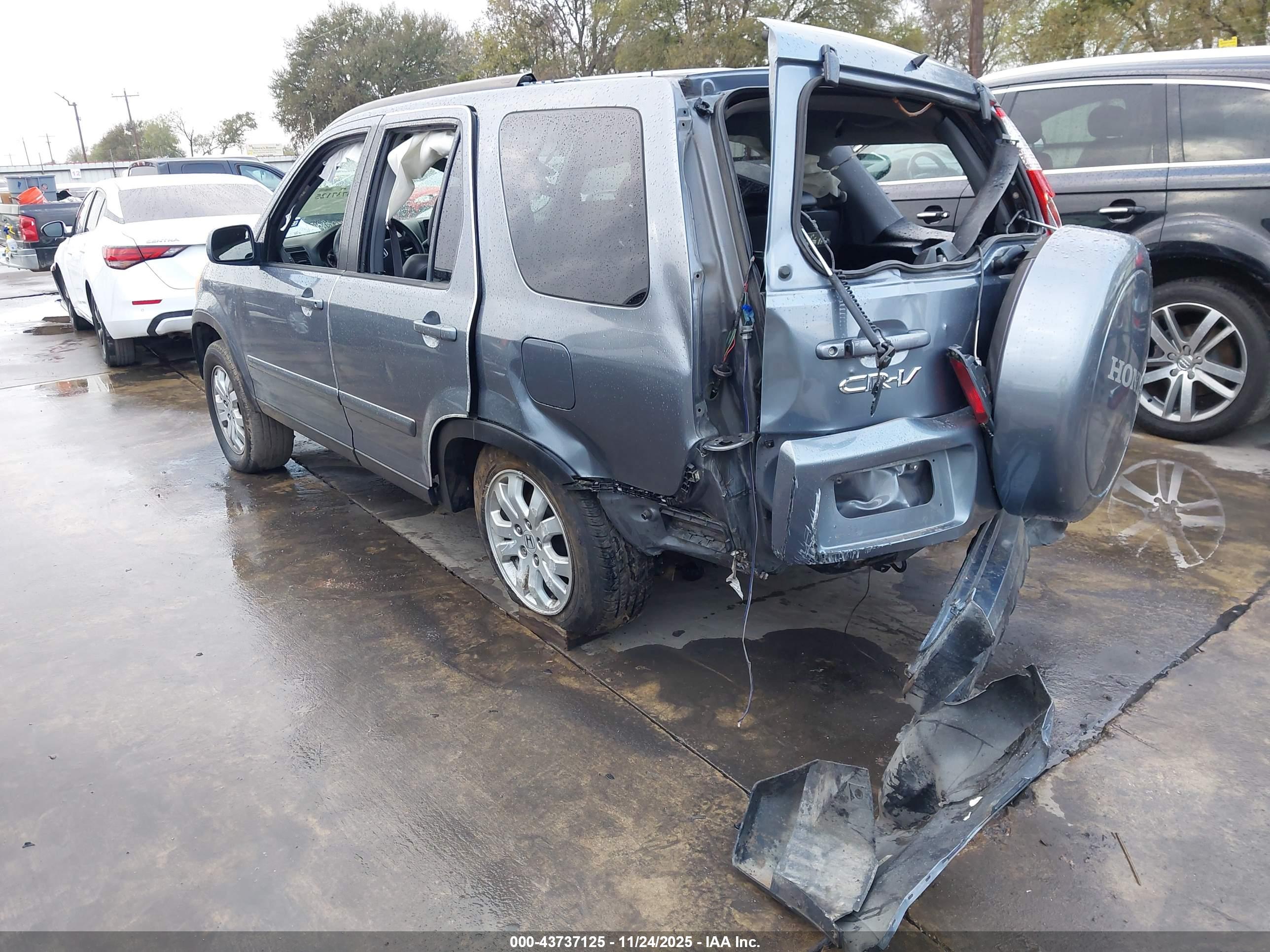 HONDA CR-V image 3