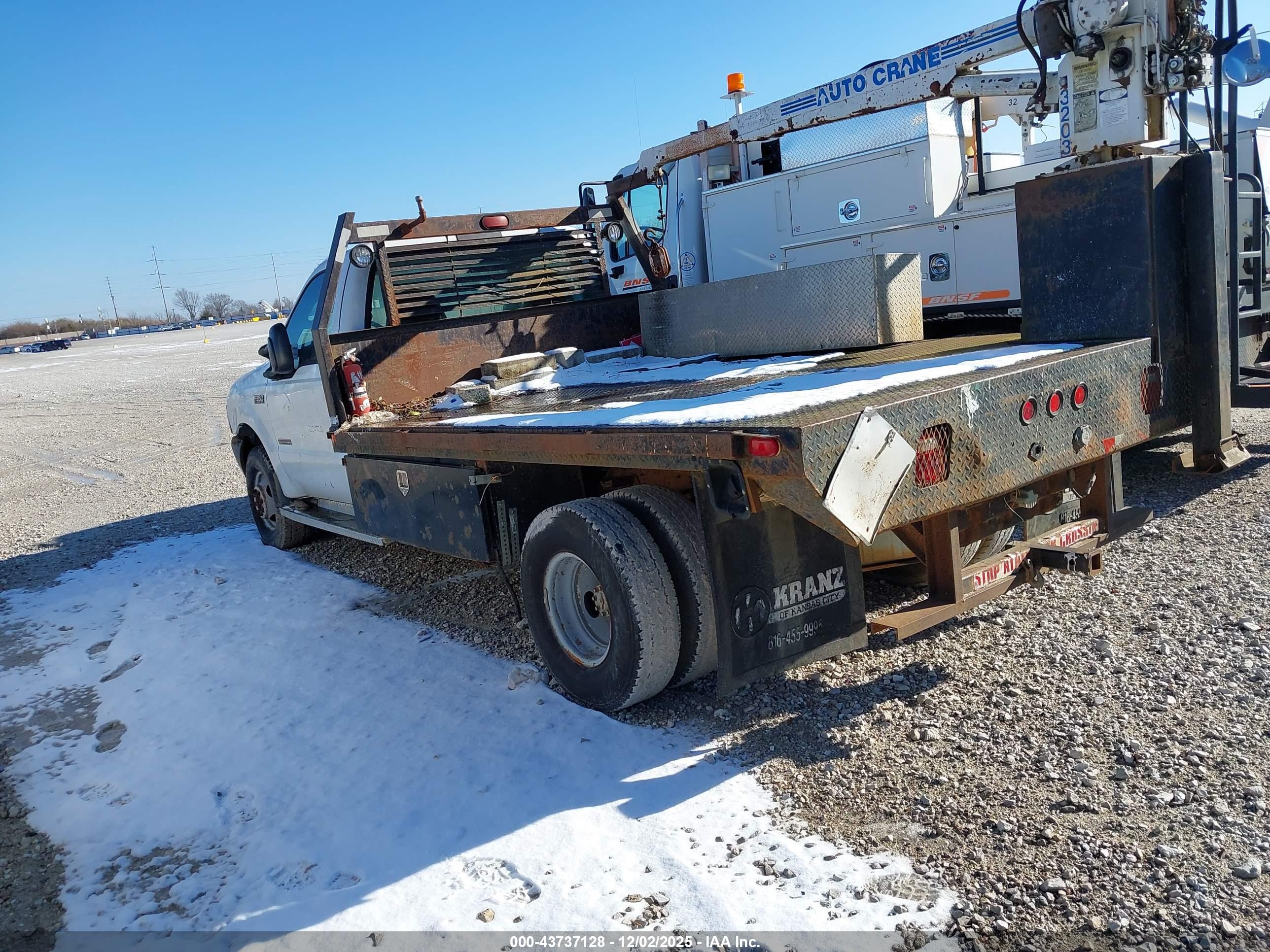 FORD F-350 image 3