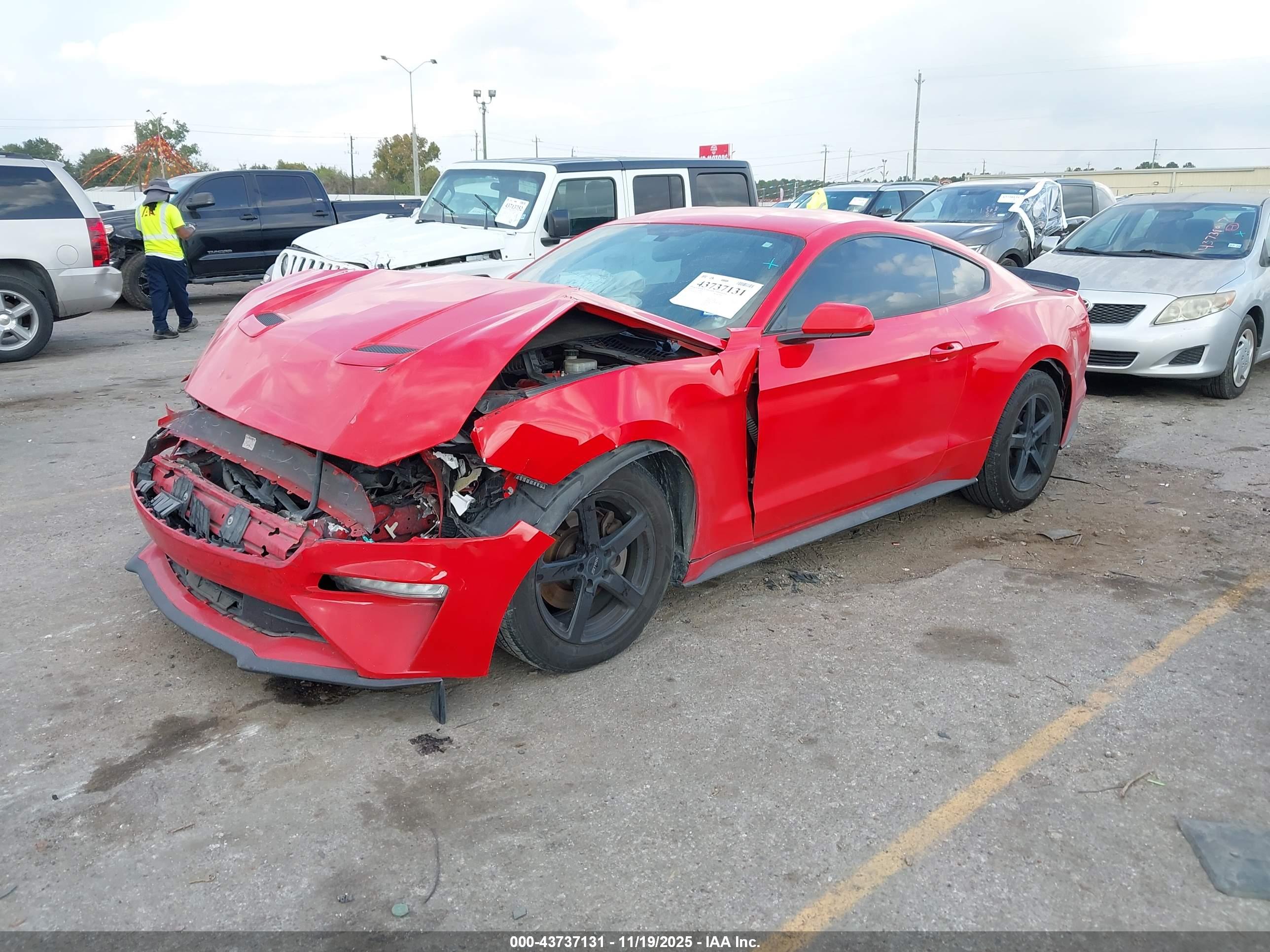 FORD MUSTANG image 2