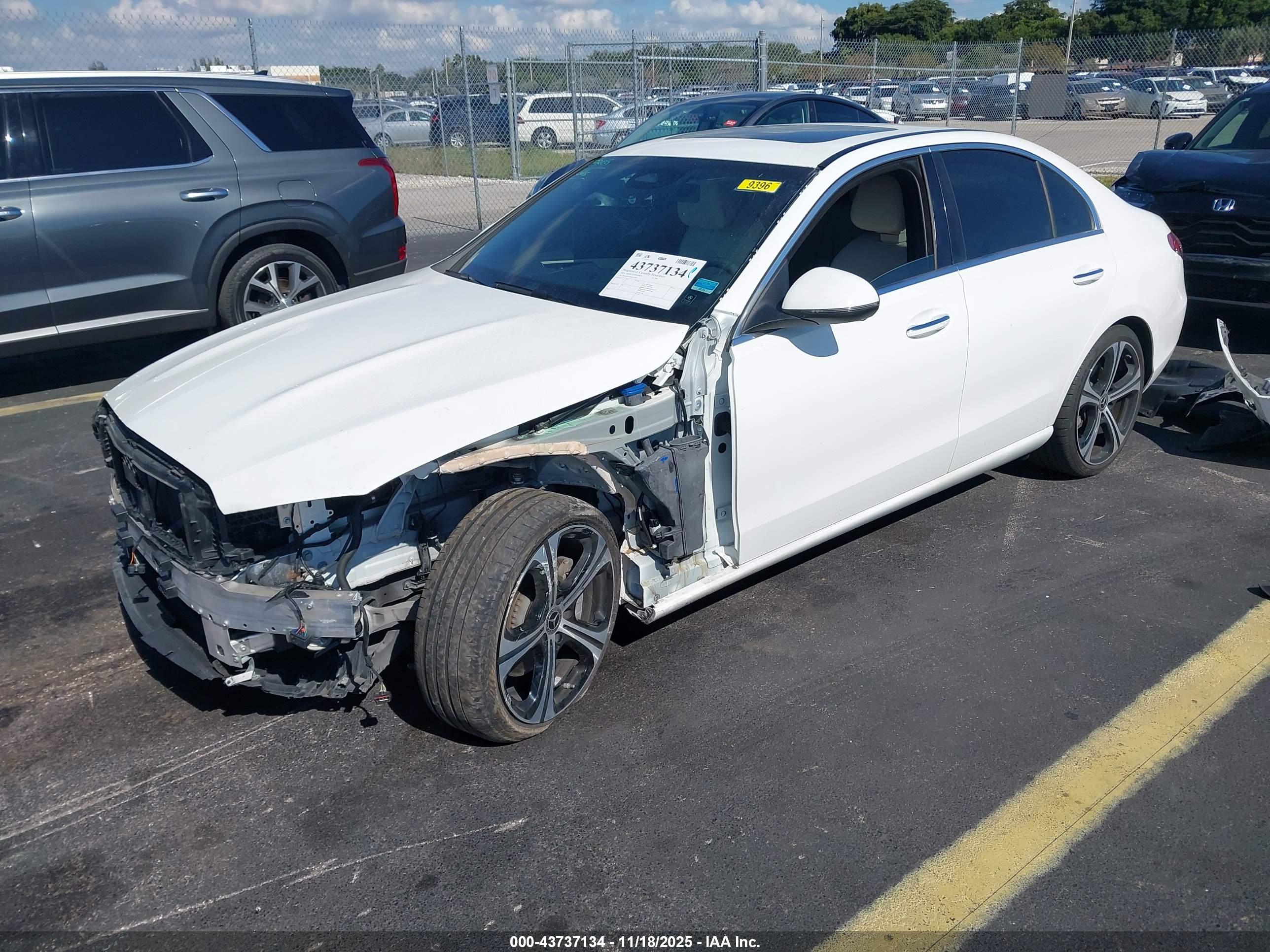 MERCEDES-BENZ C image 2