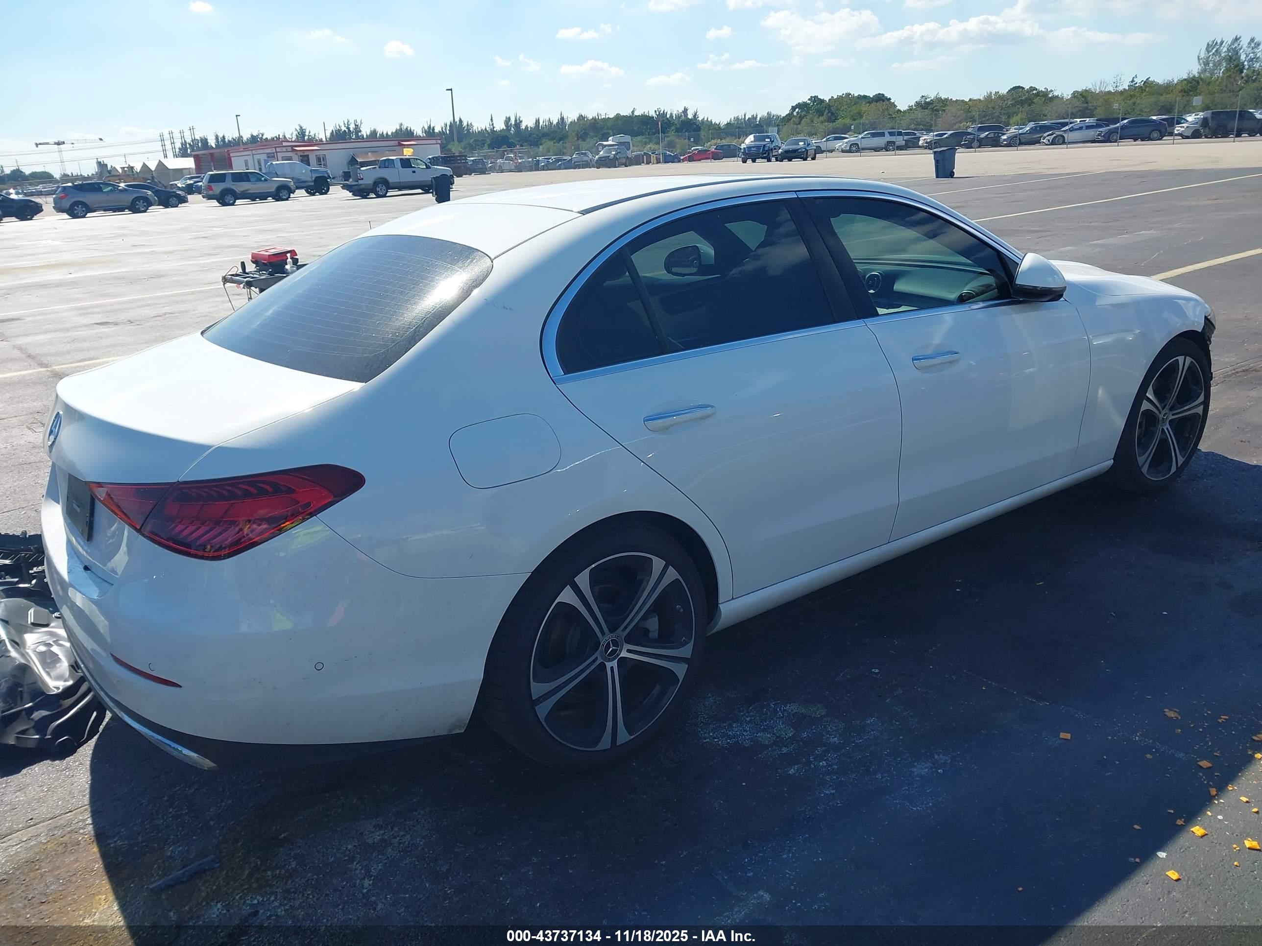 MERCEDES-BENZ C image 4
