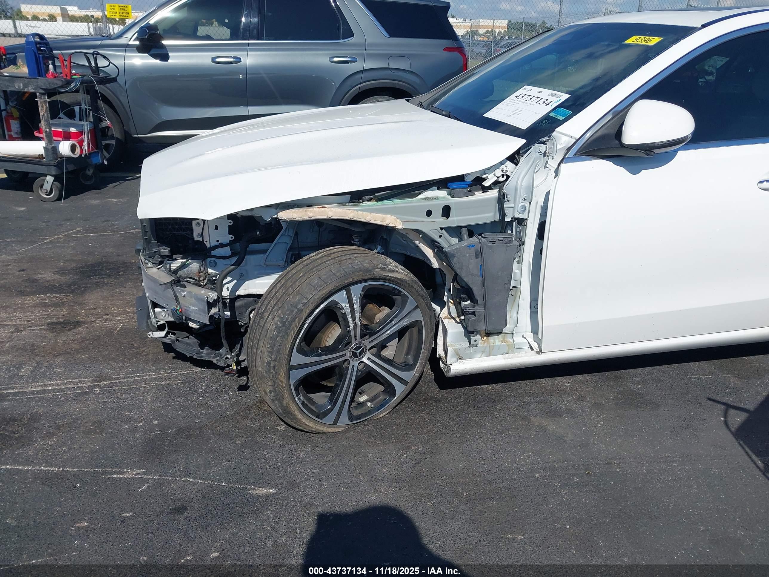 MERCEDES-BENZ C image 6