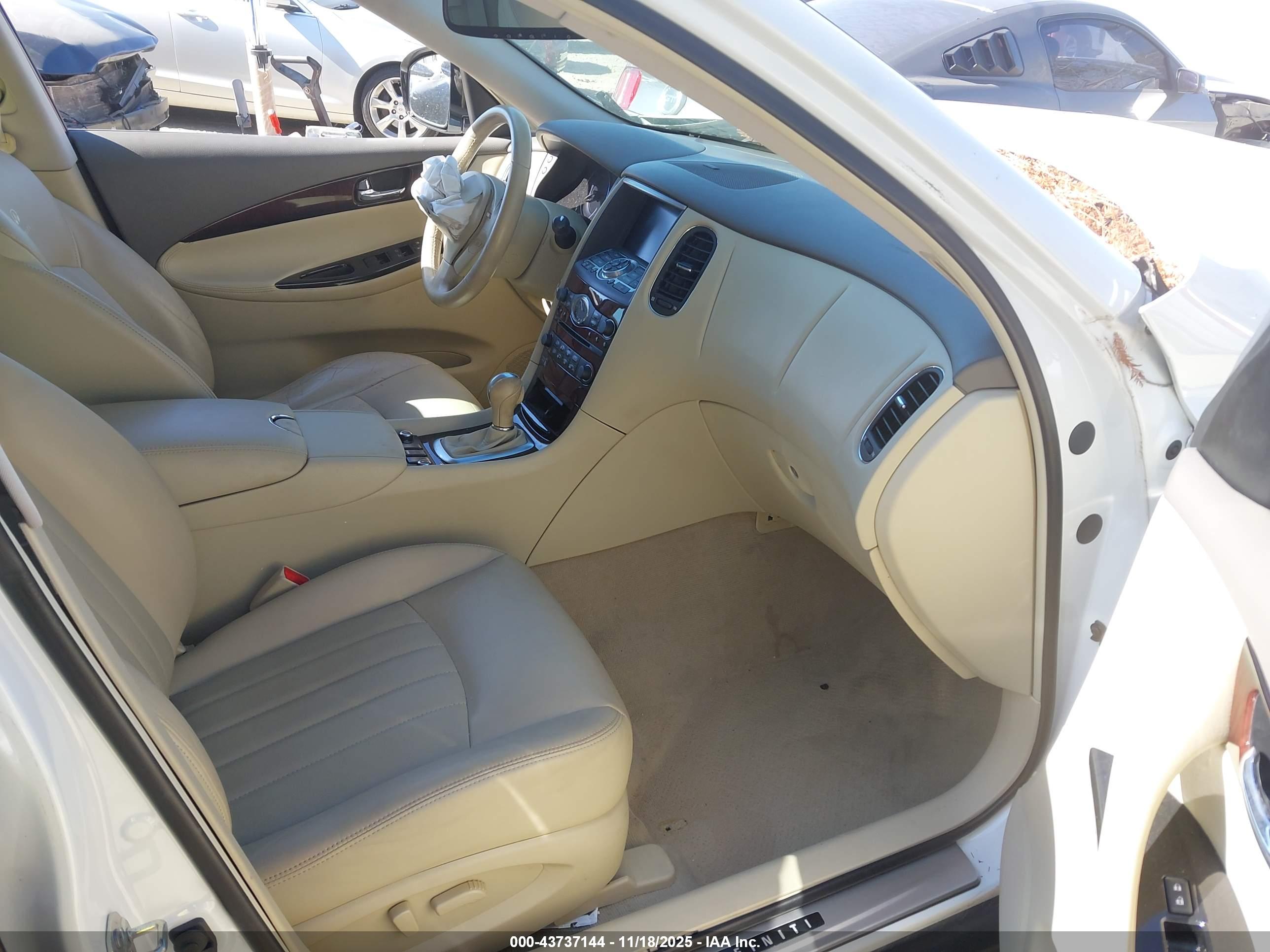 INFINITI EX37 image 5