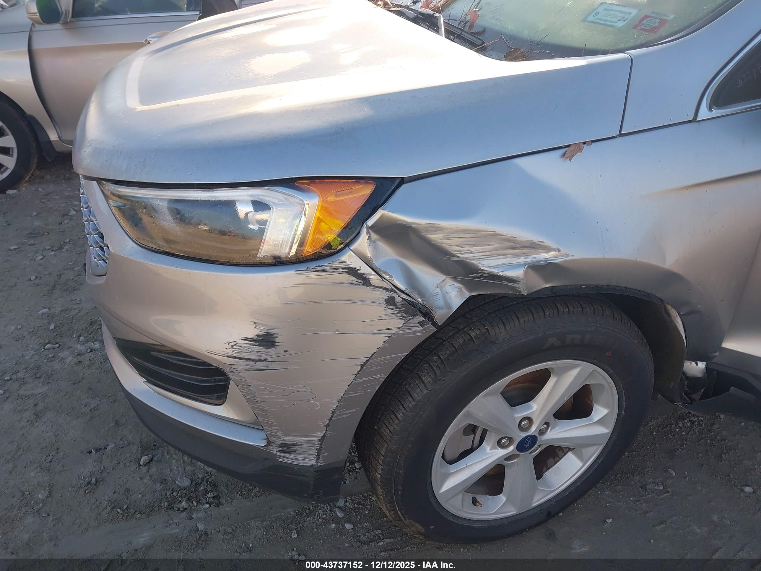 FORD EDGE image 6