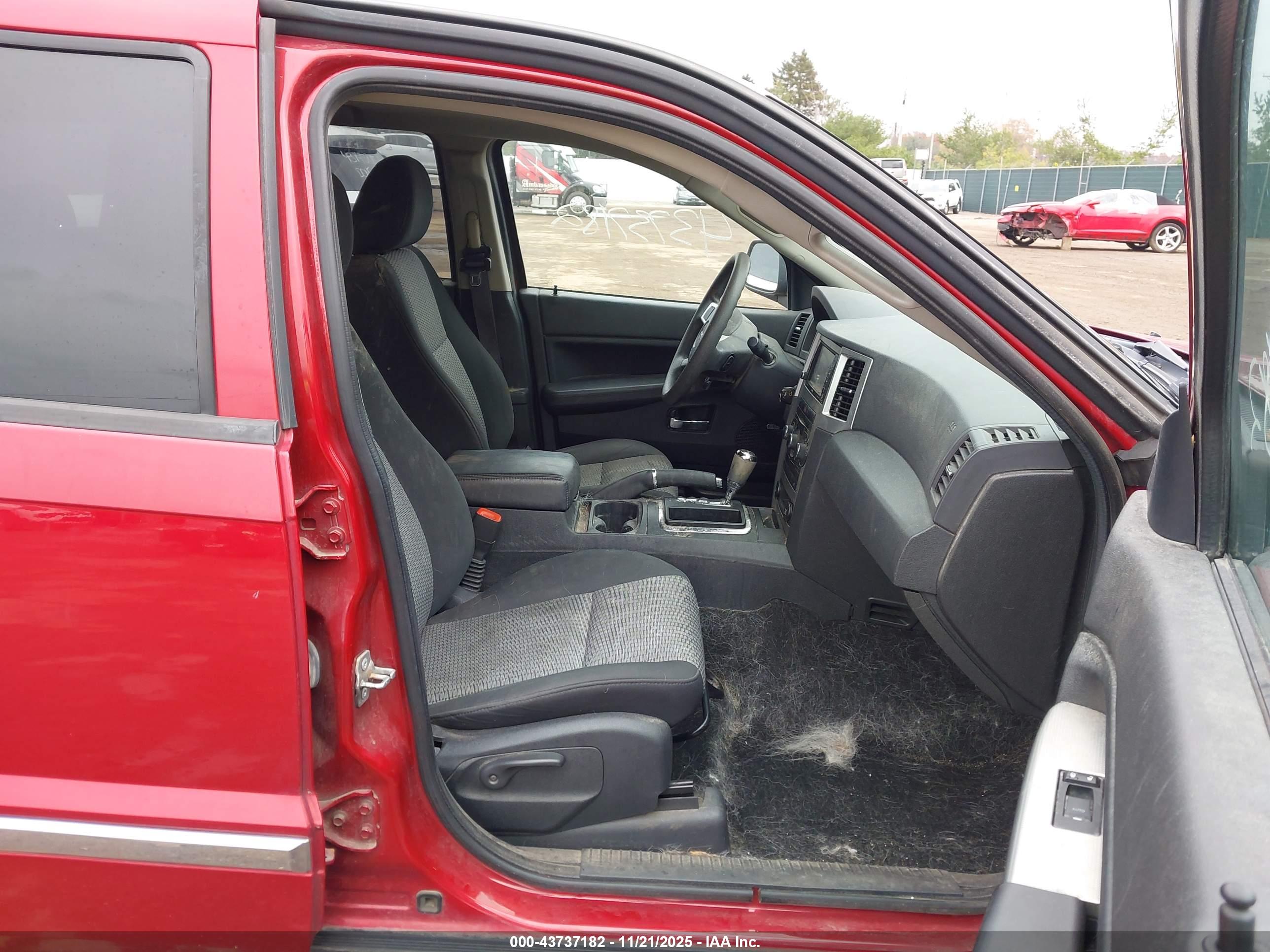 JEEP GRAND image 5