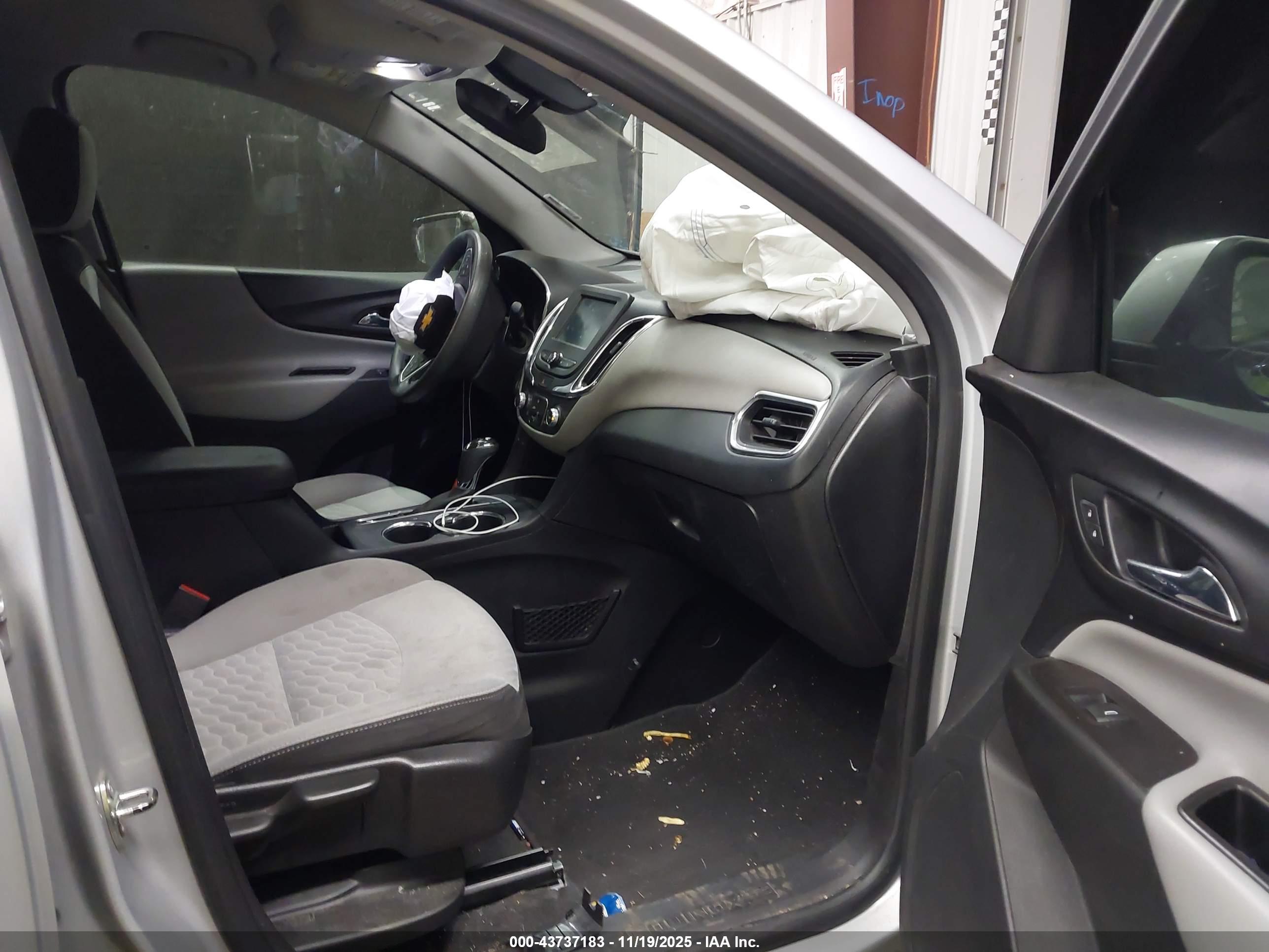 CHEVROLET EQUINOX image 5