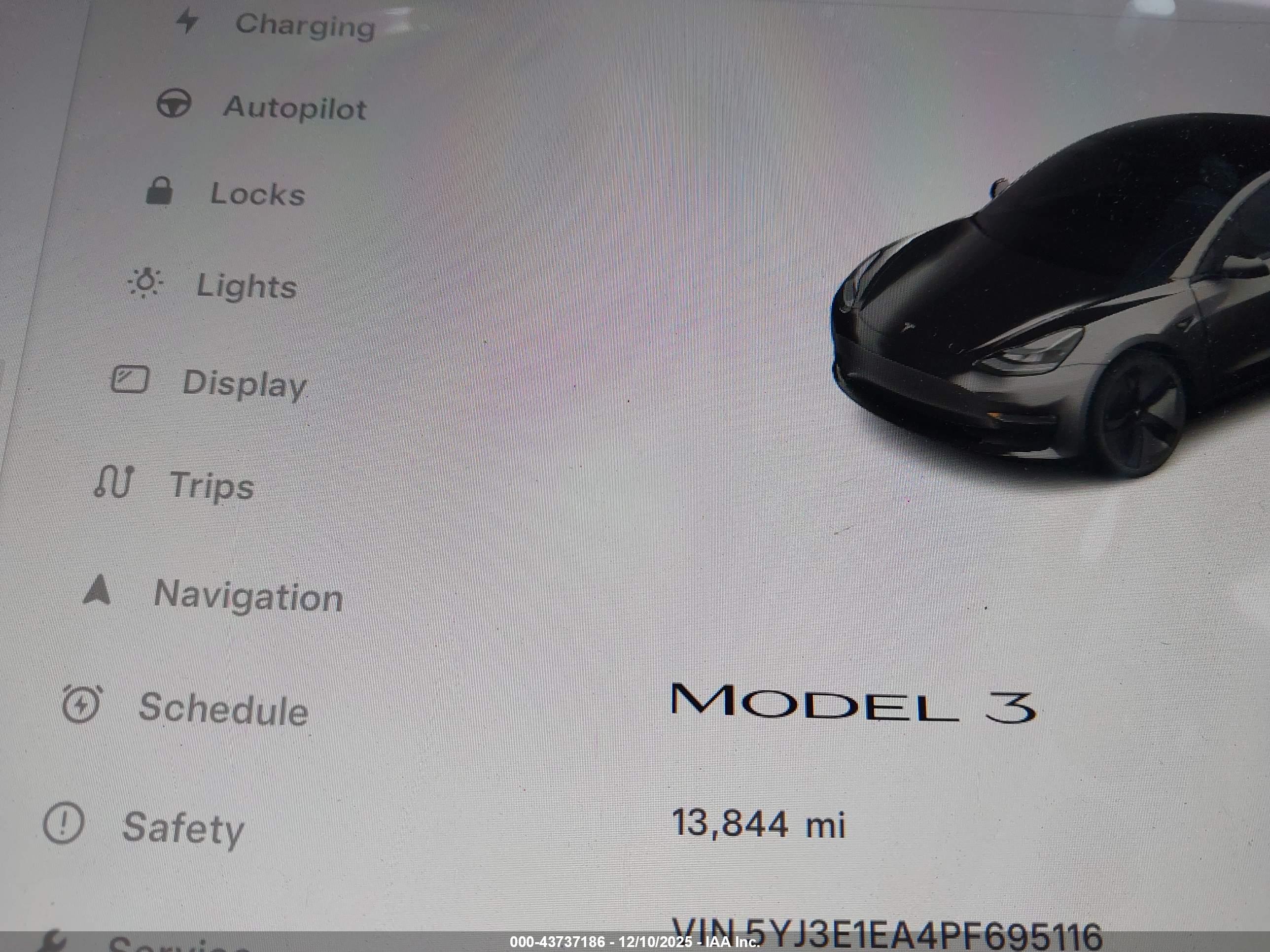 TESLA MODEL image 7