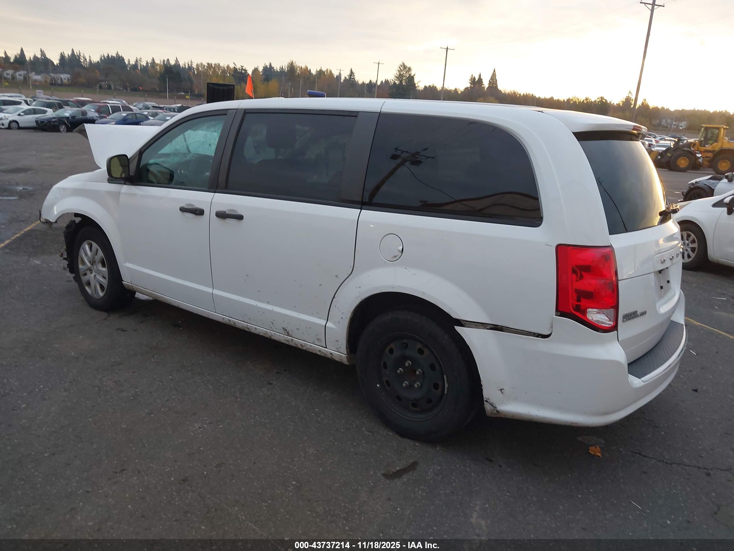 DODGE GRAND image 3