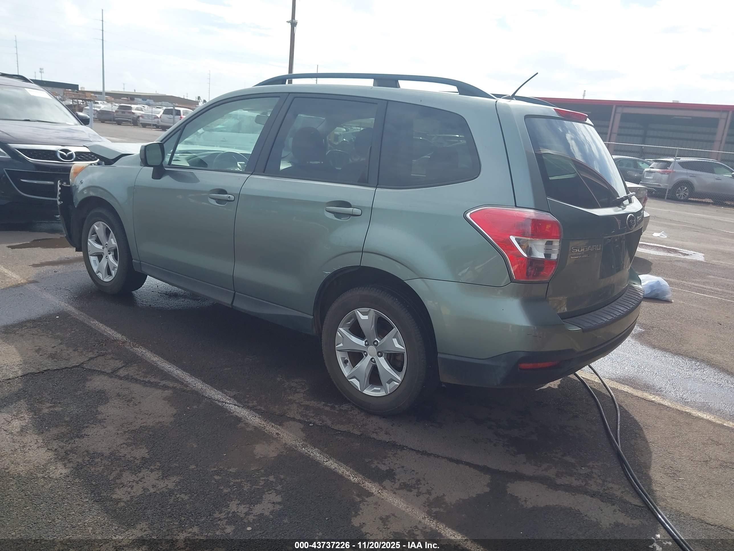 SUBARU FORESTER image 3