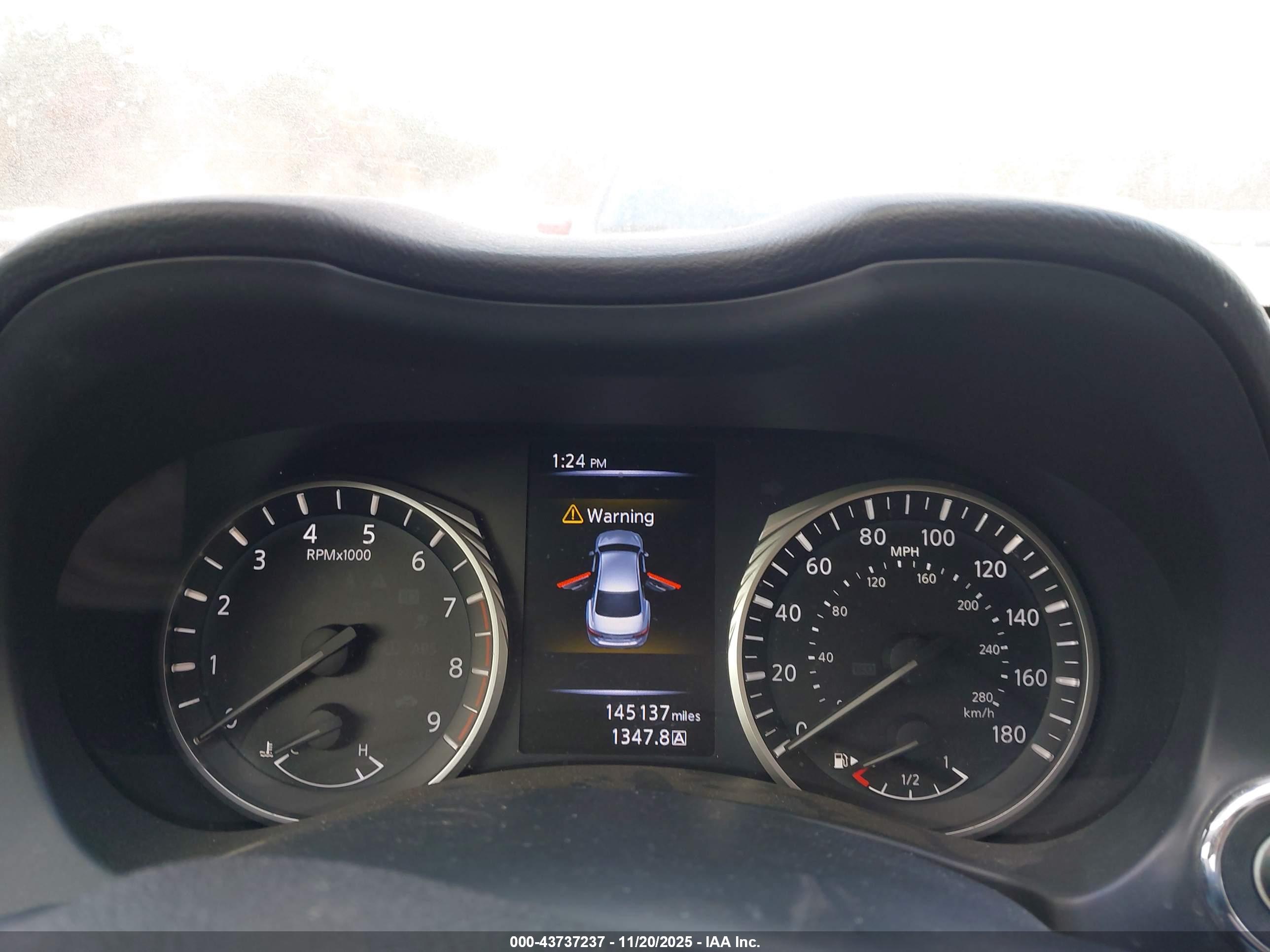 INFINITI Q50 image 7