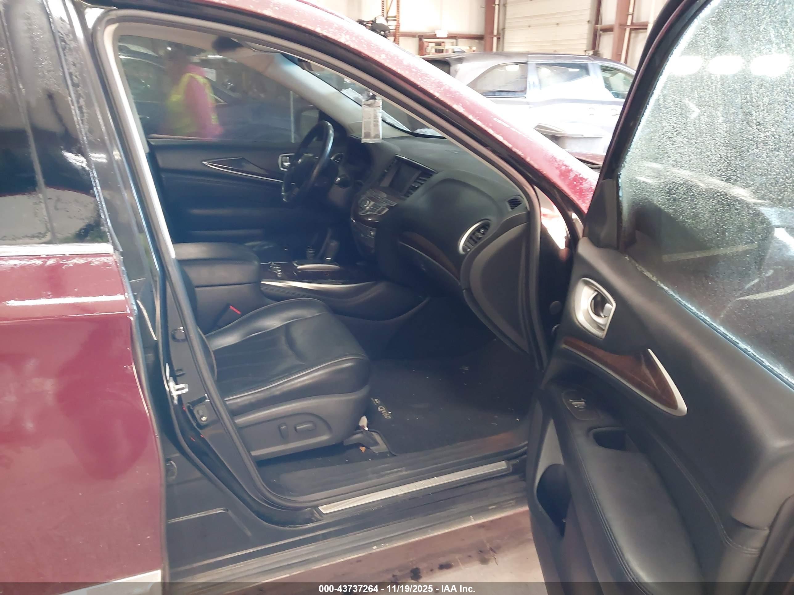 INFINITI JX35 image 5
