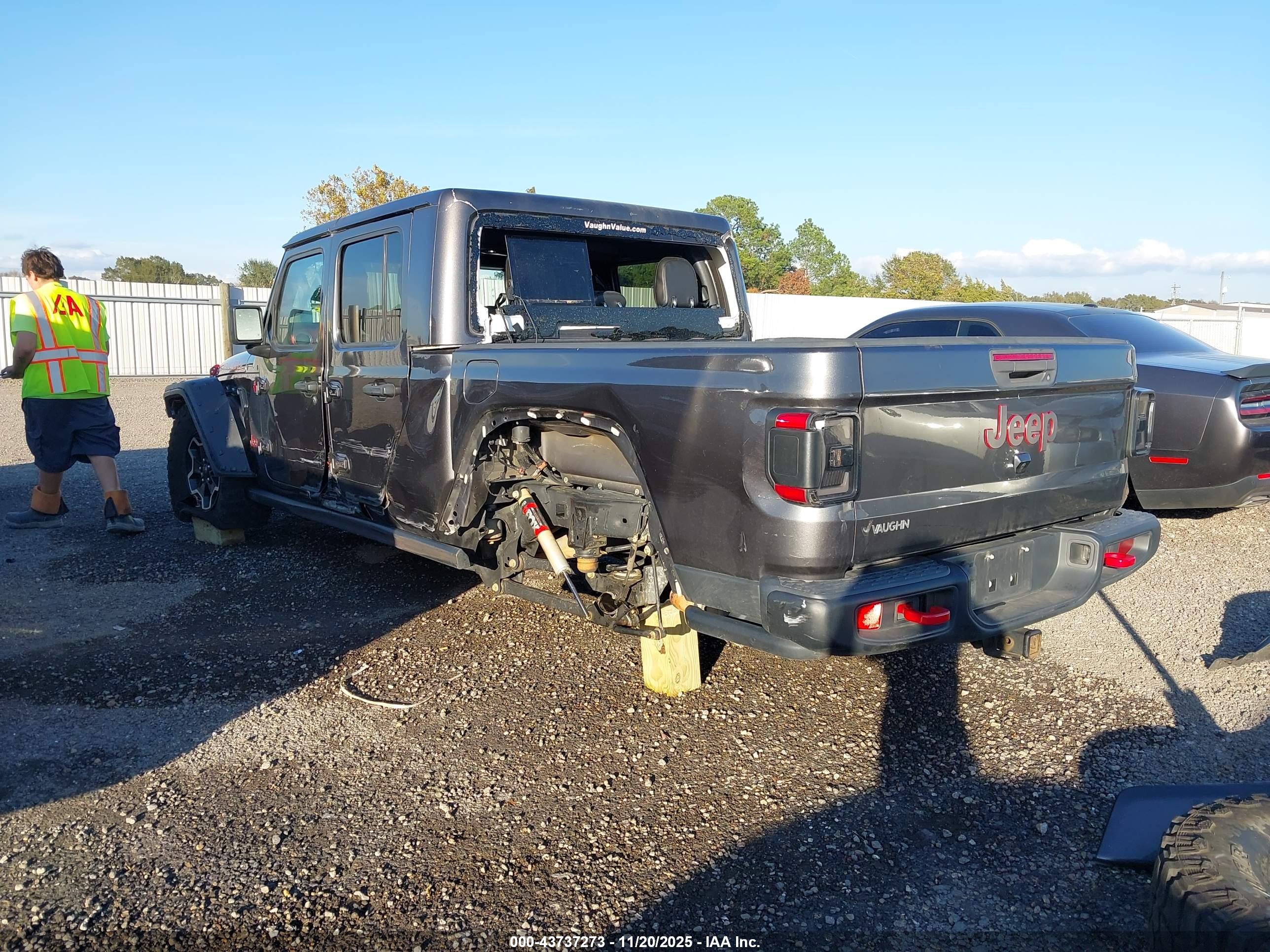 JEEP GLADIATOR image 3