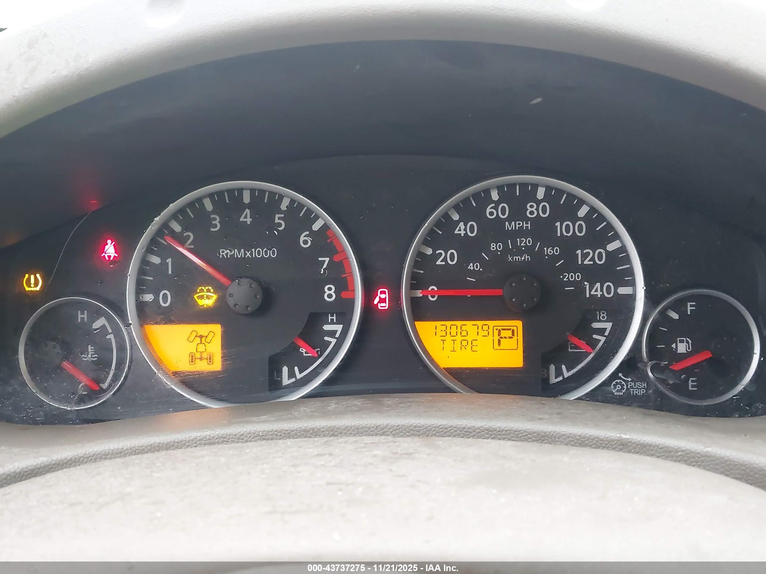 NISSAN PATHFINDER image 7