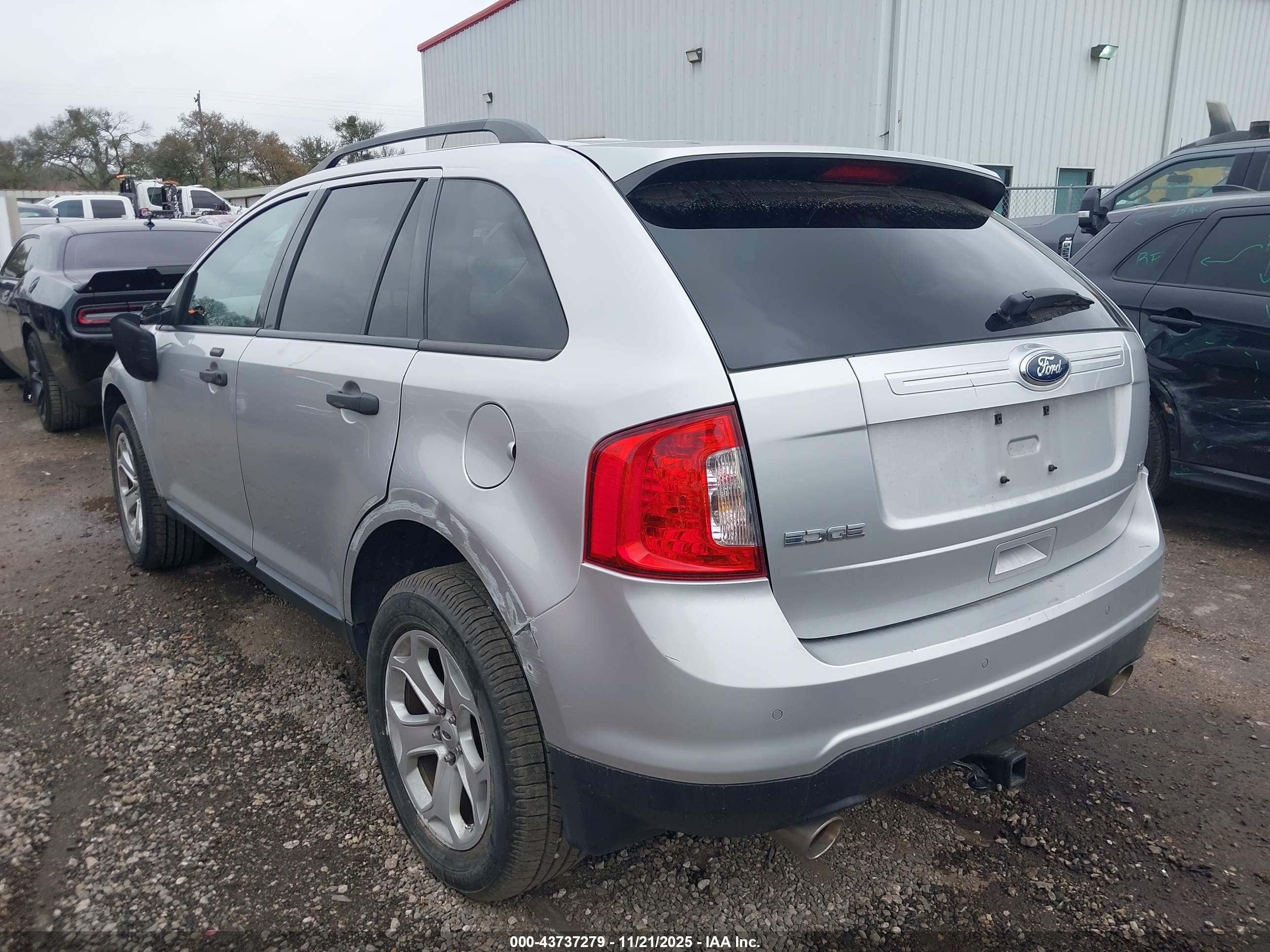 FORD EDGE image 3