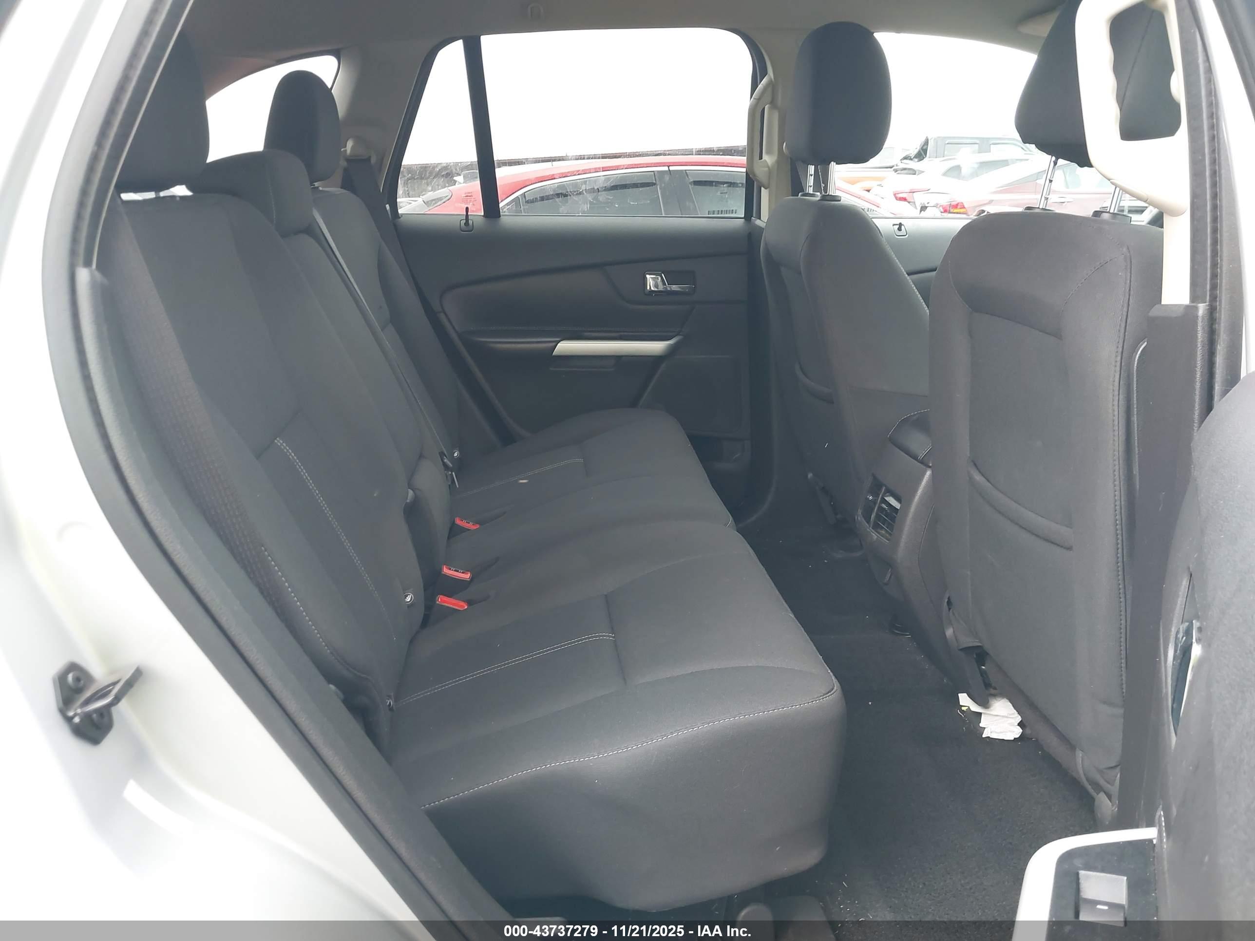 FORD EDGE image 8