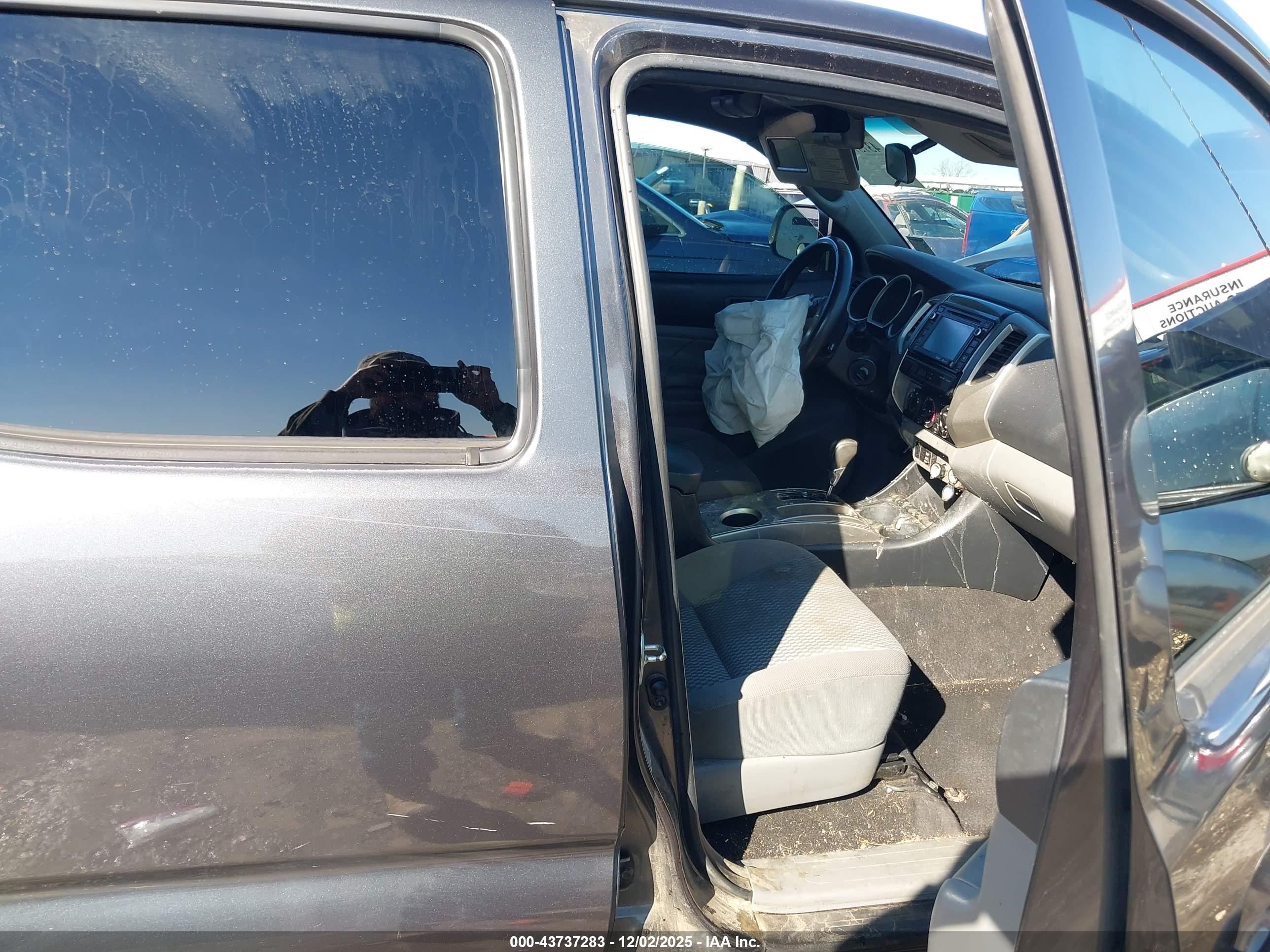TOYOTA TACOMA image 5