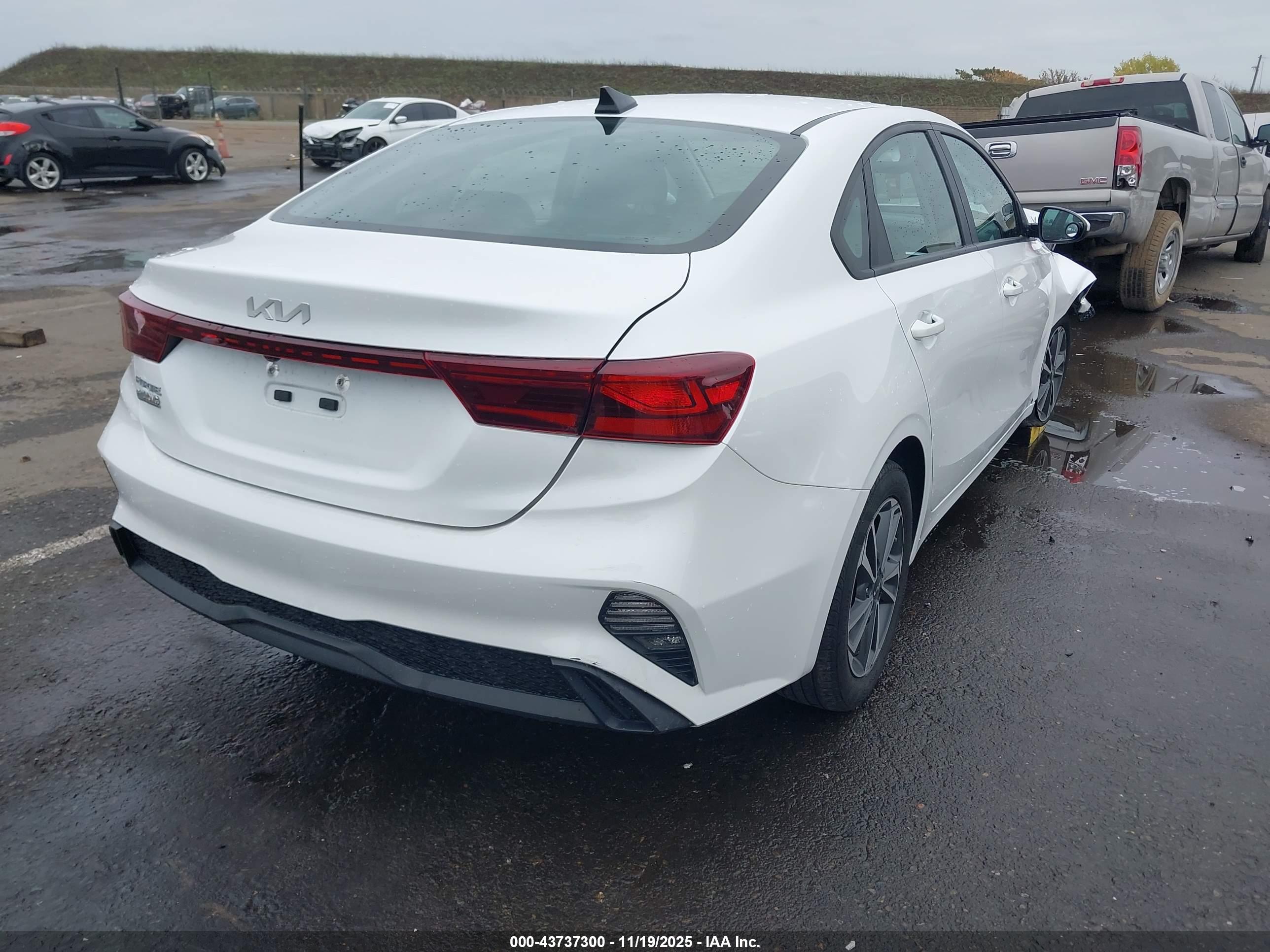 KIA FORTE image 4