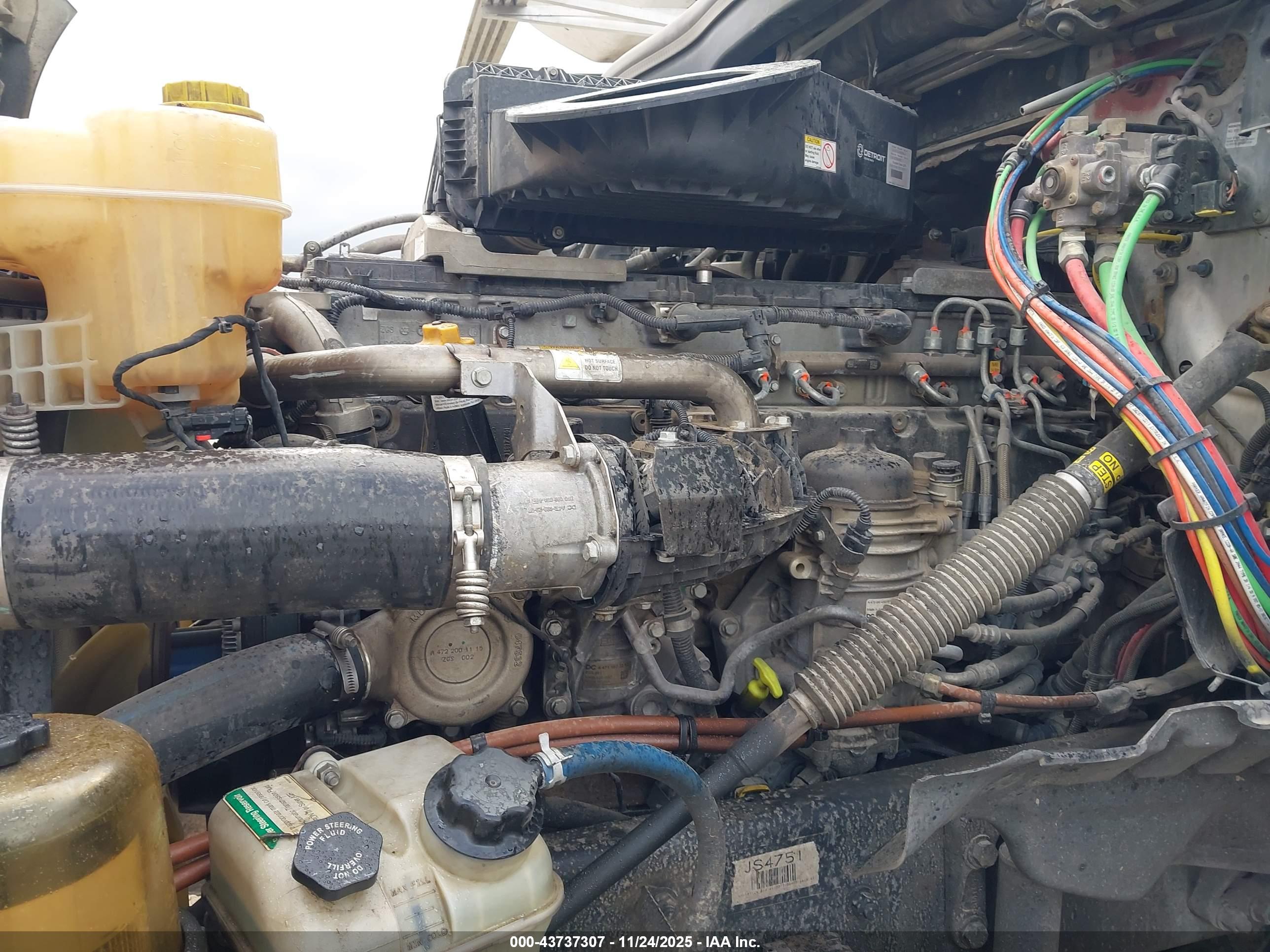 FREIGHTLINER NEW image 10