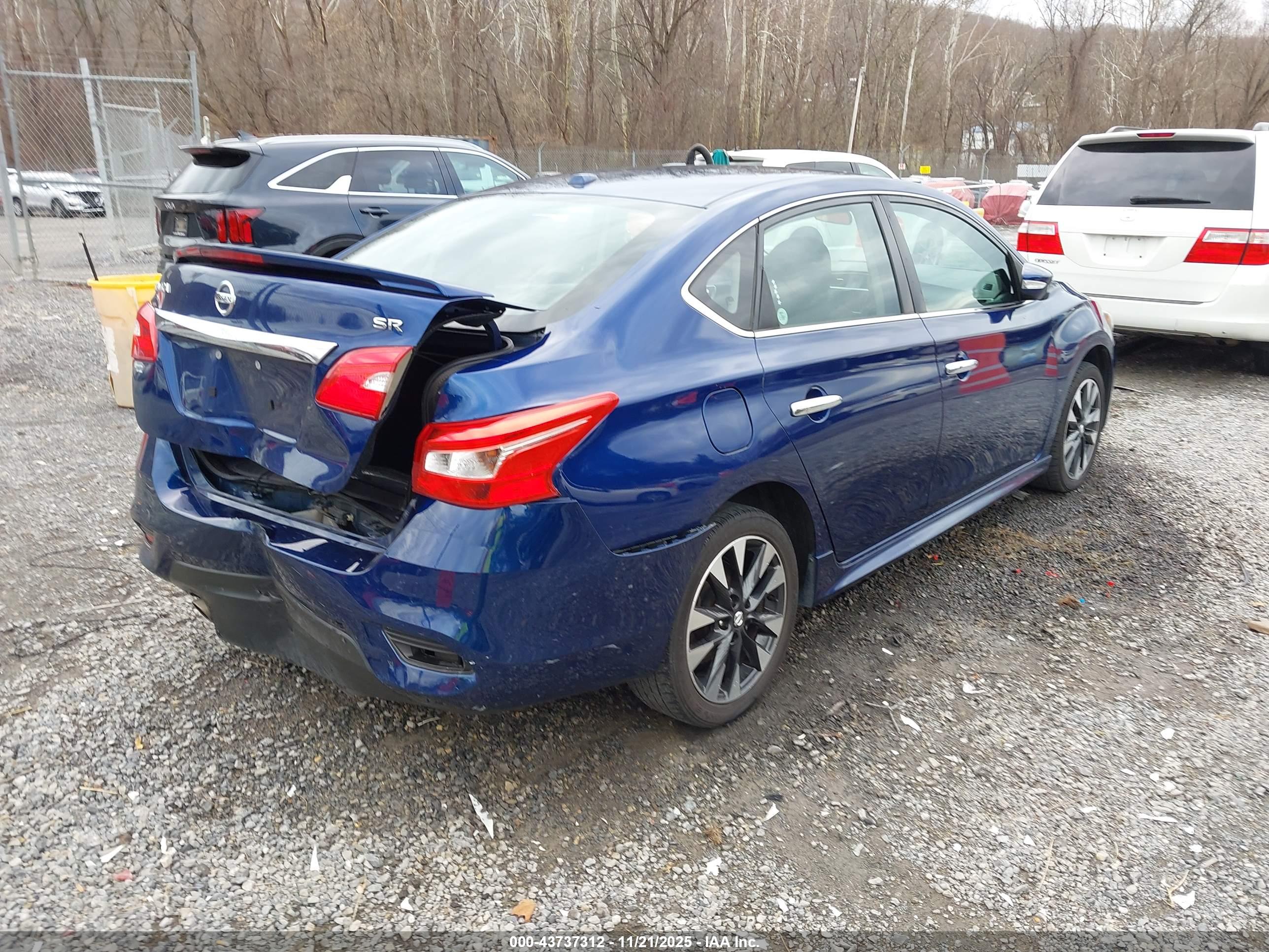NISSAN SENTRA image 4