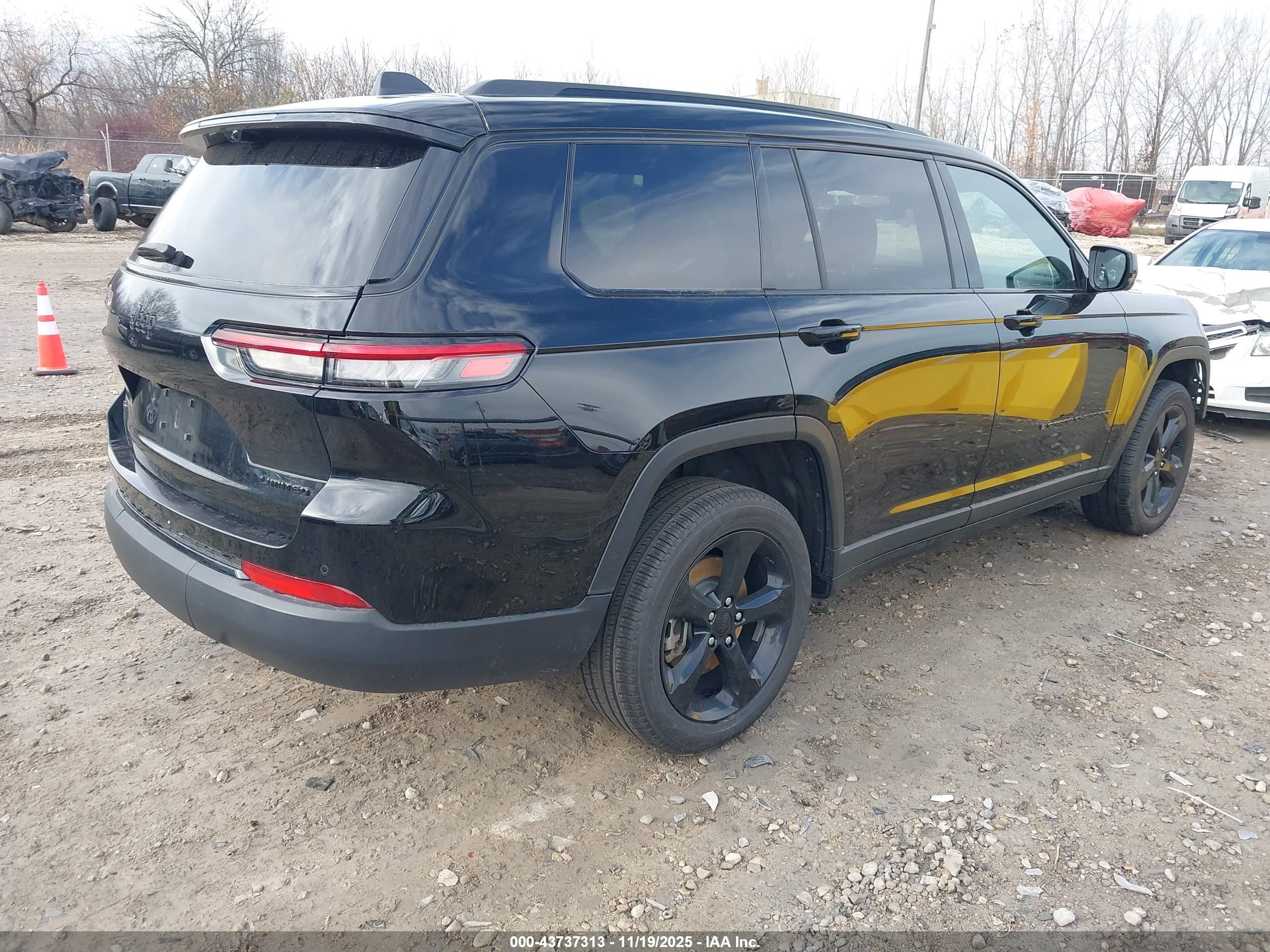 JEEP GRAND image 4