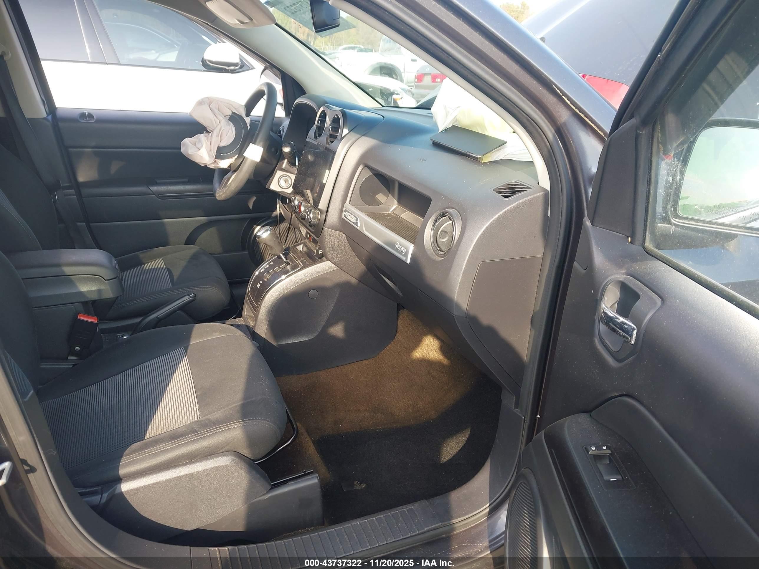 JEEP COMPASS image 5