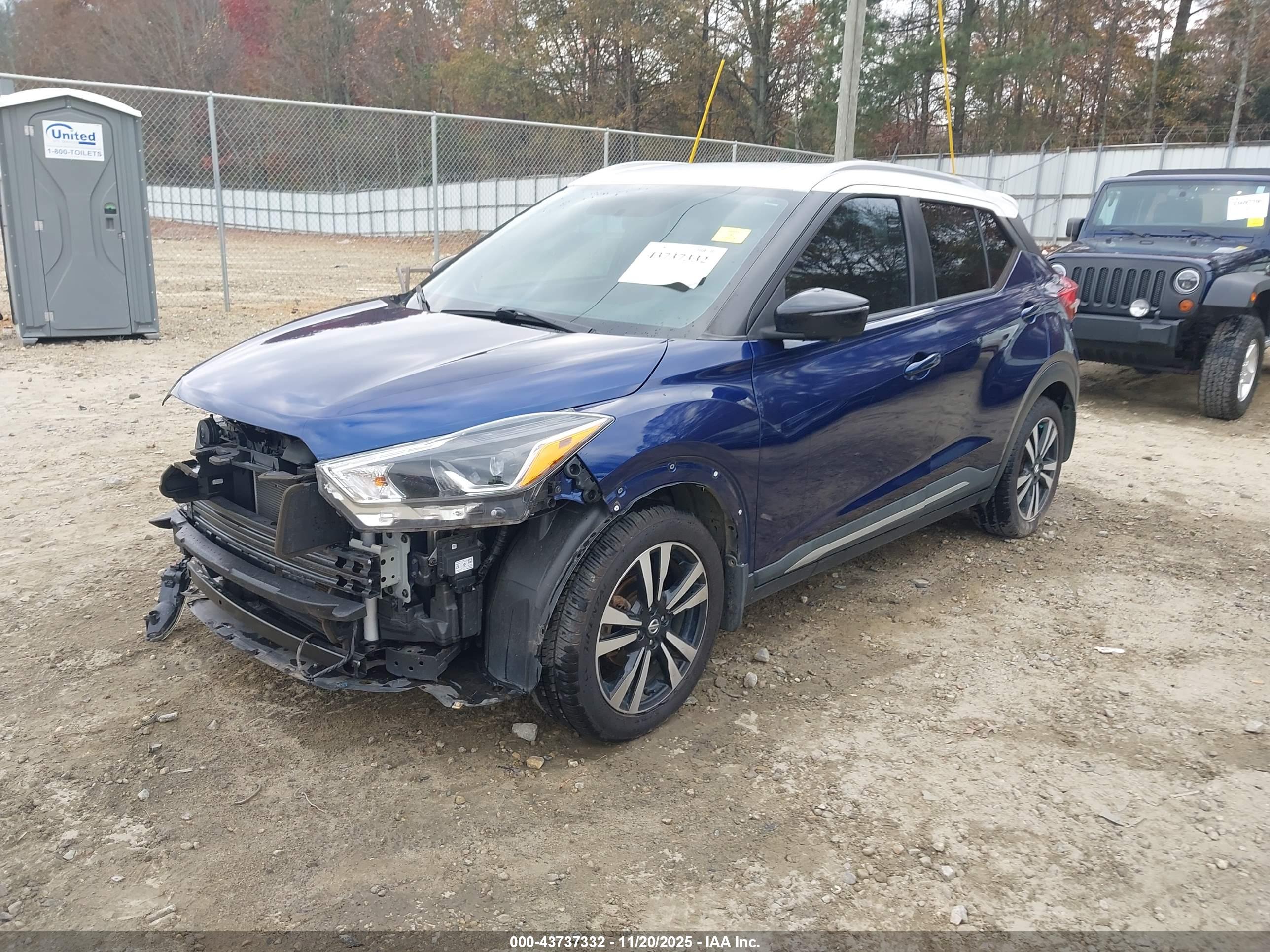 NISSAN KICKS image 2