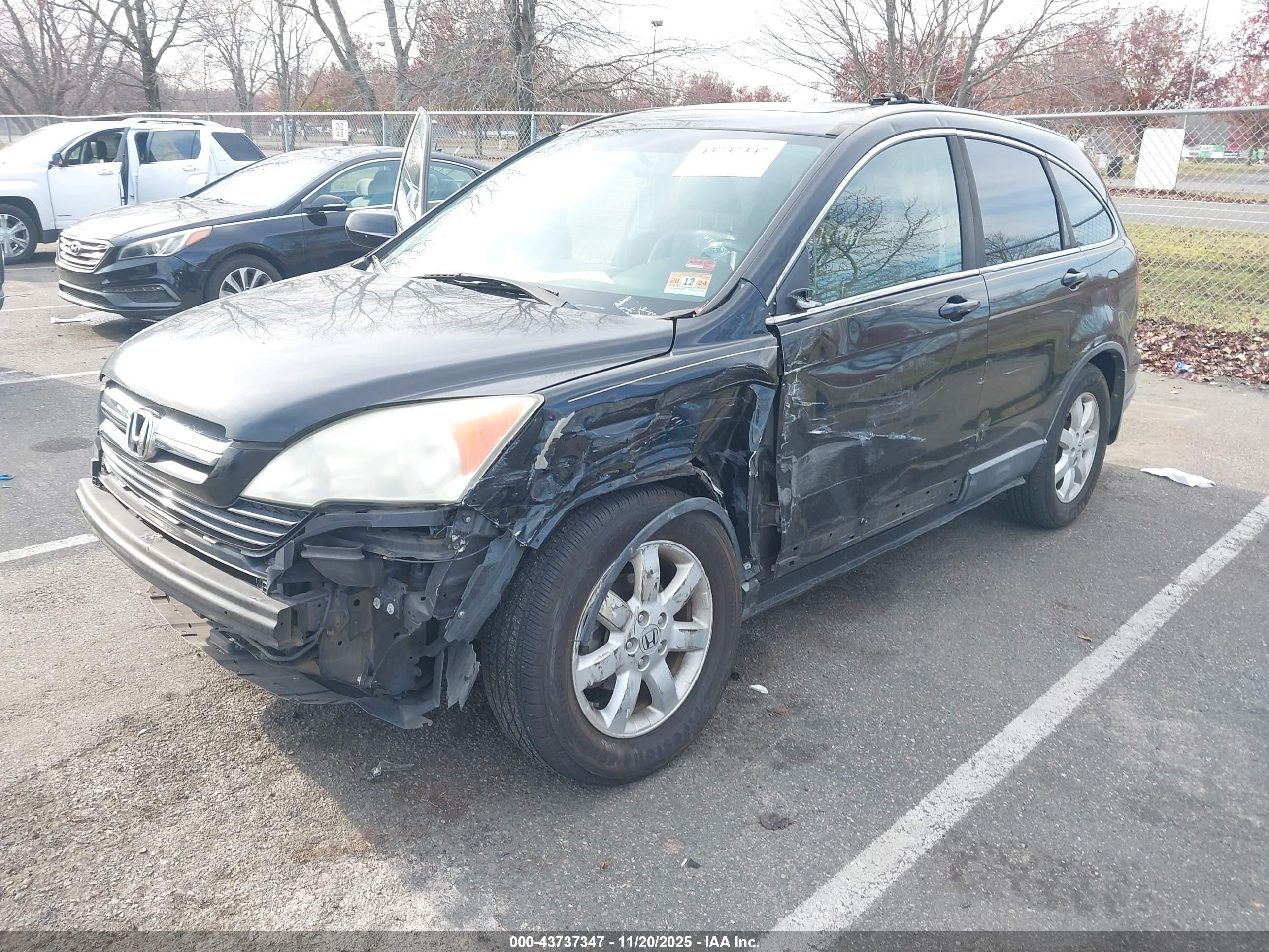 HONDA CR-V image 2